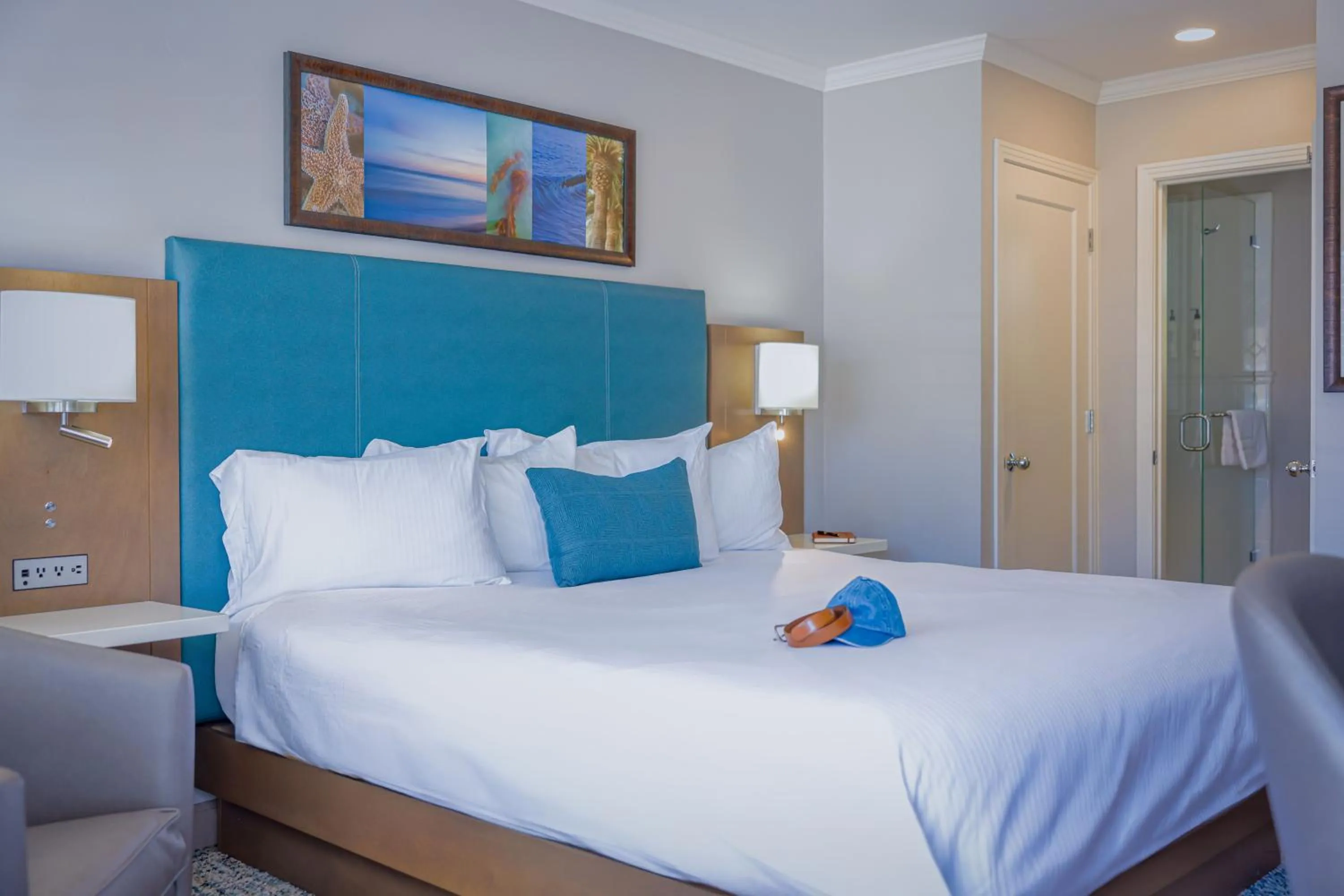 Standard King Room in Marina Beach Motel