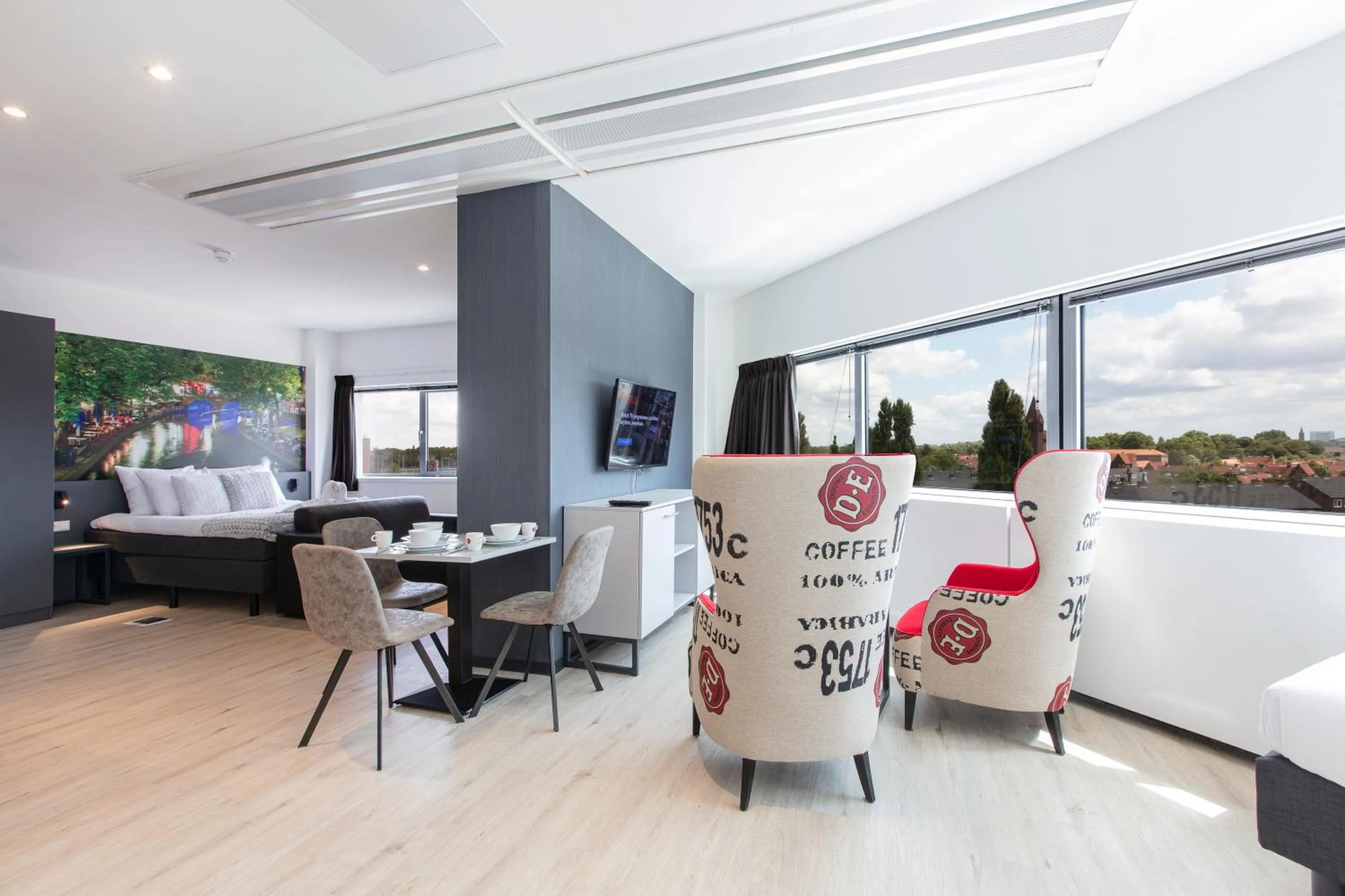 Deluxe Suite with Kitchen in 2L De Blend