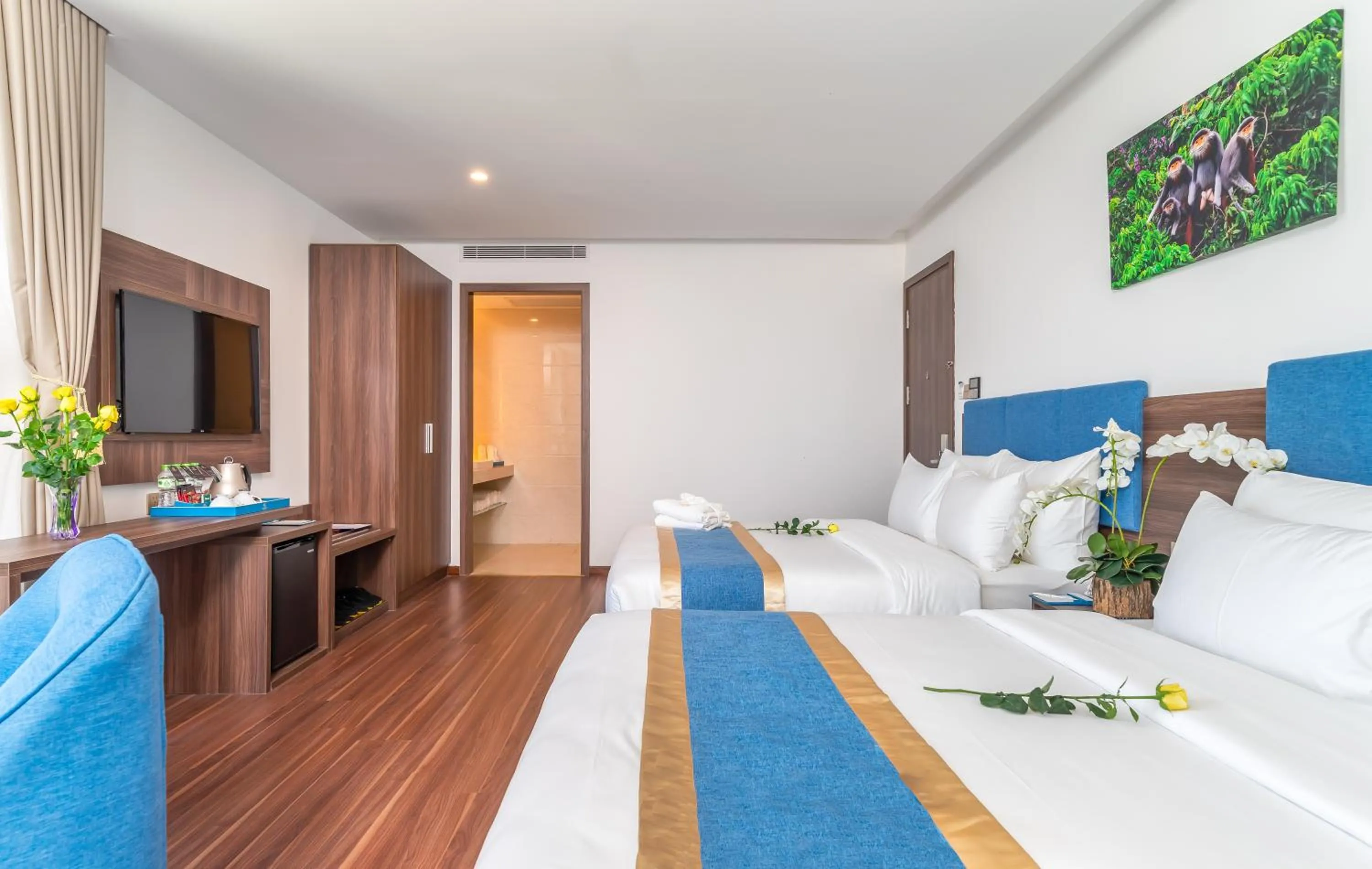 Family Room with Sea View in Grand Gold Hotel