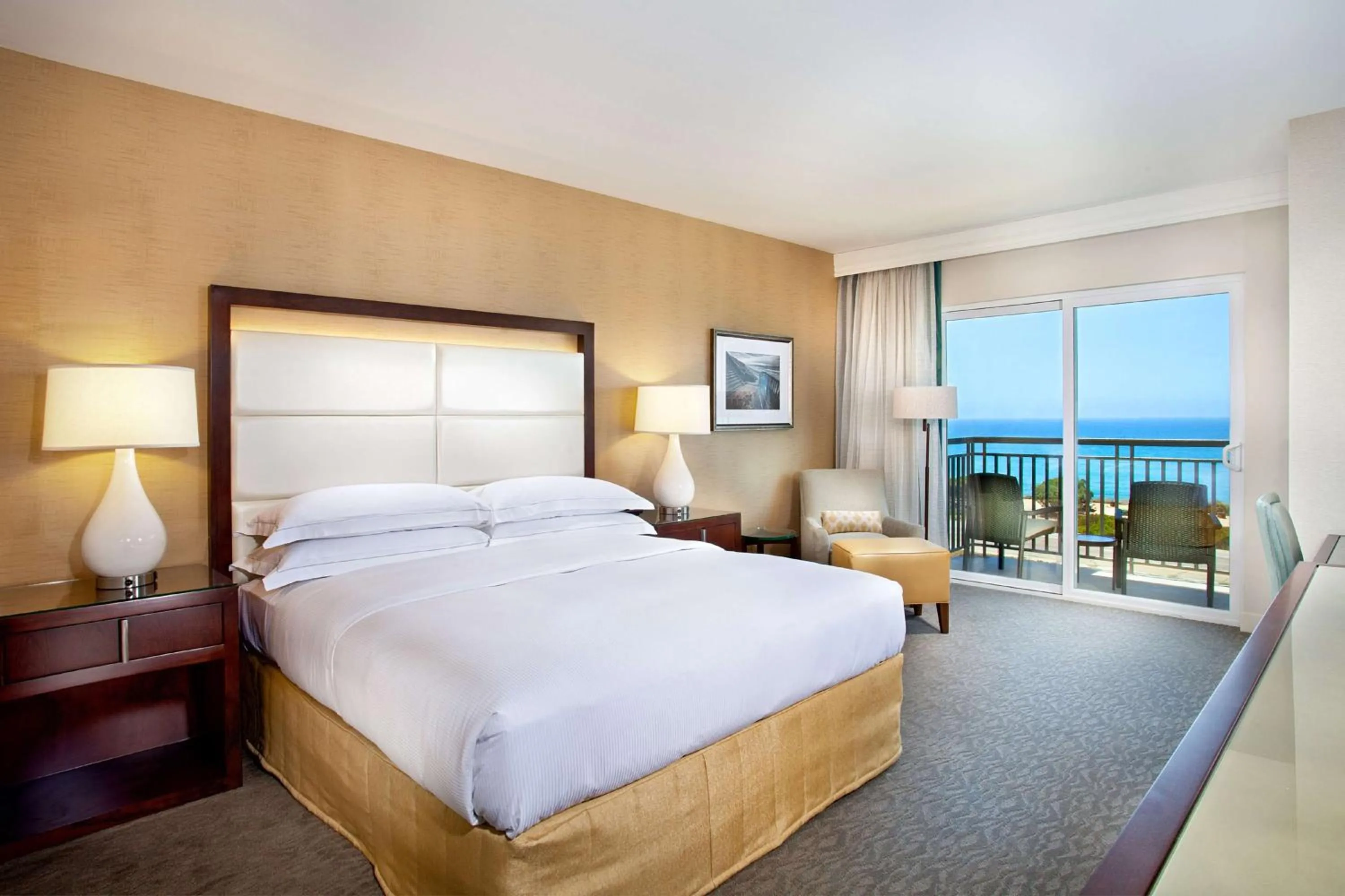 King Room with Ocean View and Balcony in Cape Rey Carlsbad Beach, A Hilton Resort & Spa