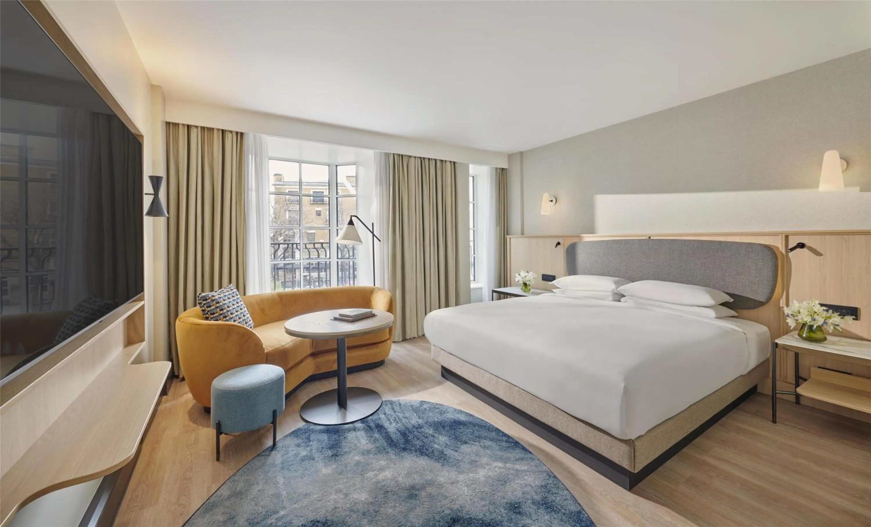 King Room with High Street View in Hyatt Regency London Blackfriars