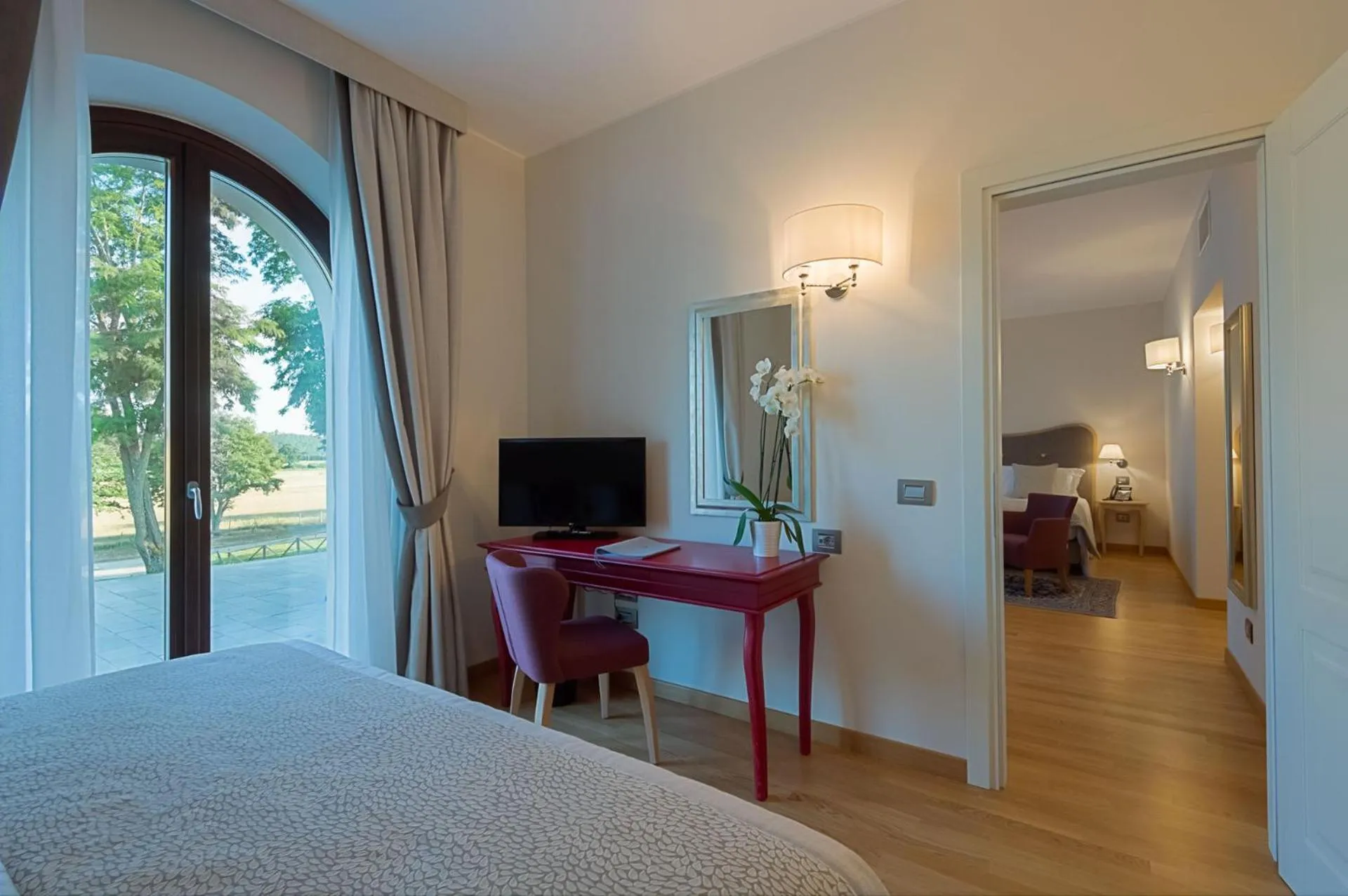 Queen Room in Borgo La Chiaracia Resort & SPA