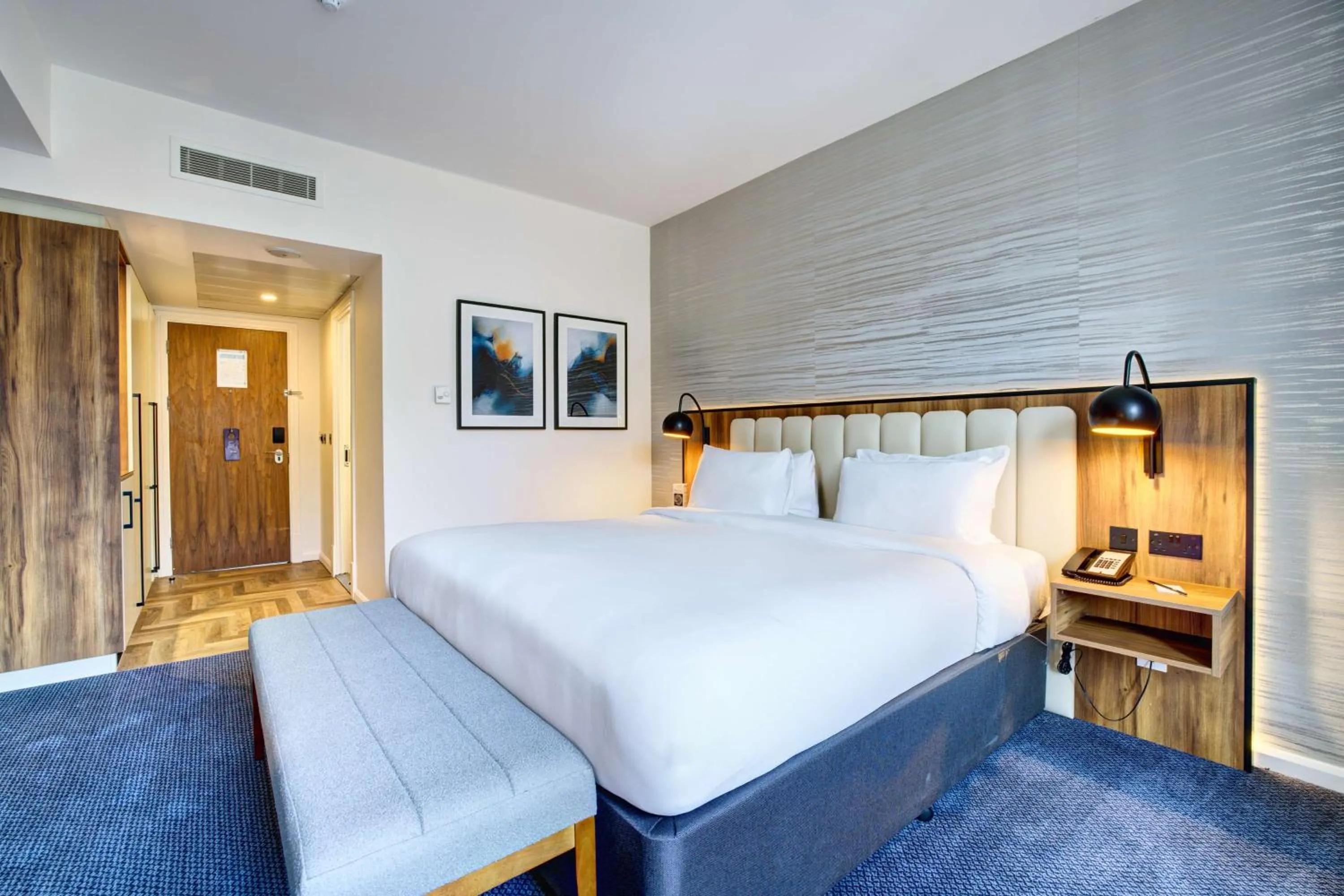 Superior Room with River view in Radisson Blu Hotel, Durham