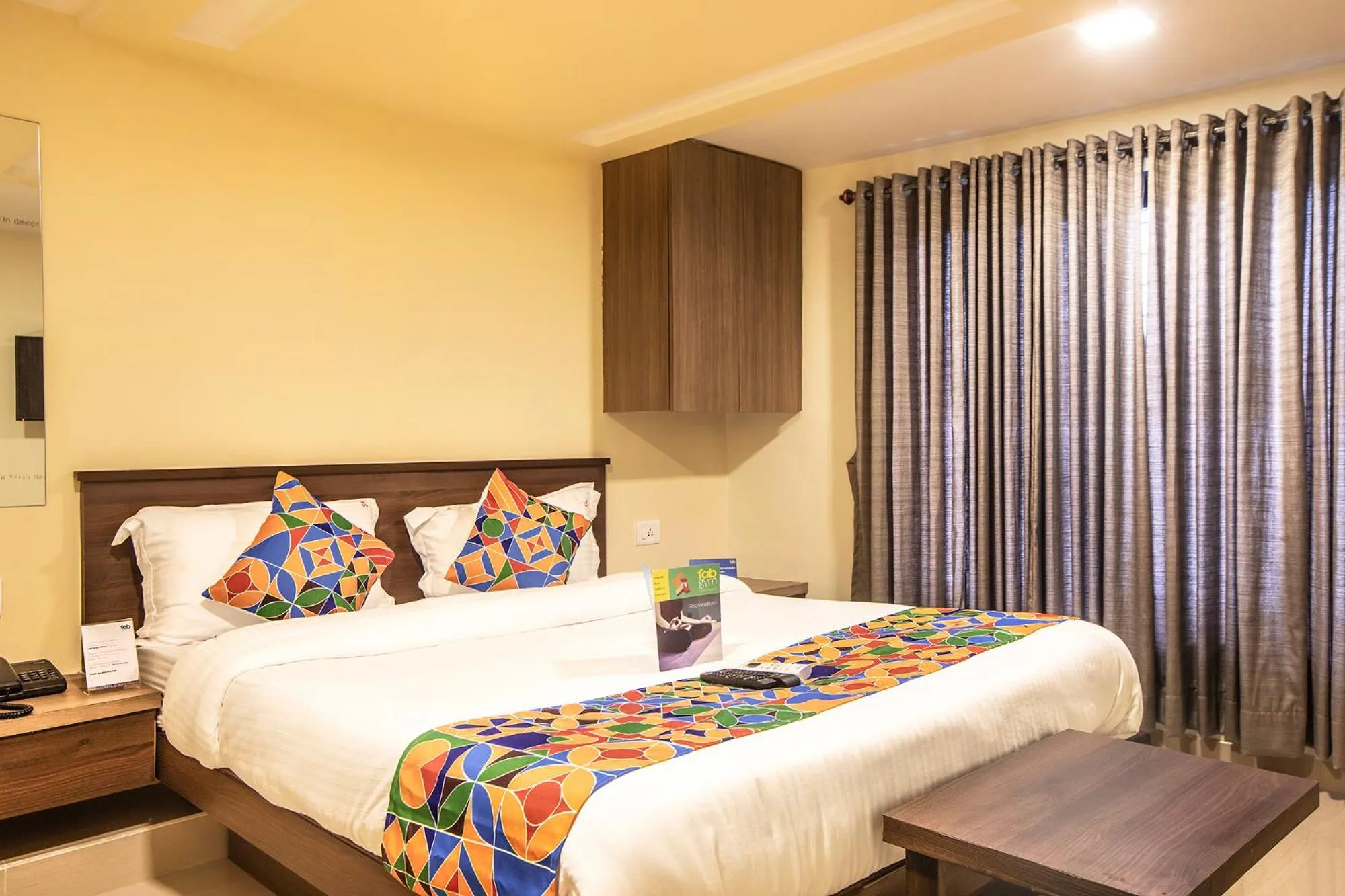 (Sanitized) Deluxe Room - single occupancy in FabExpress Silver Lake - Nr BKC
