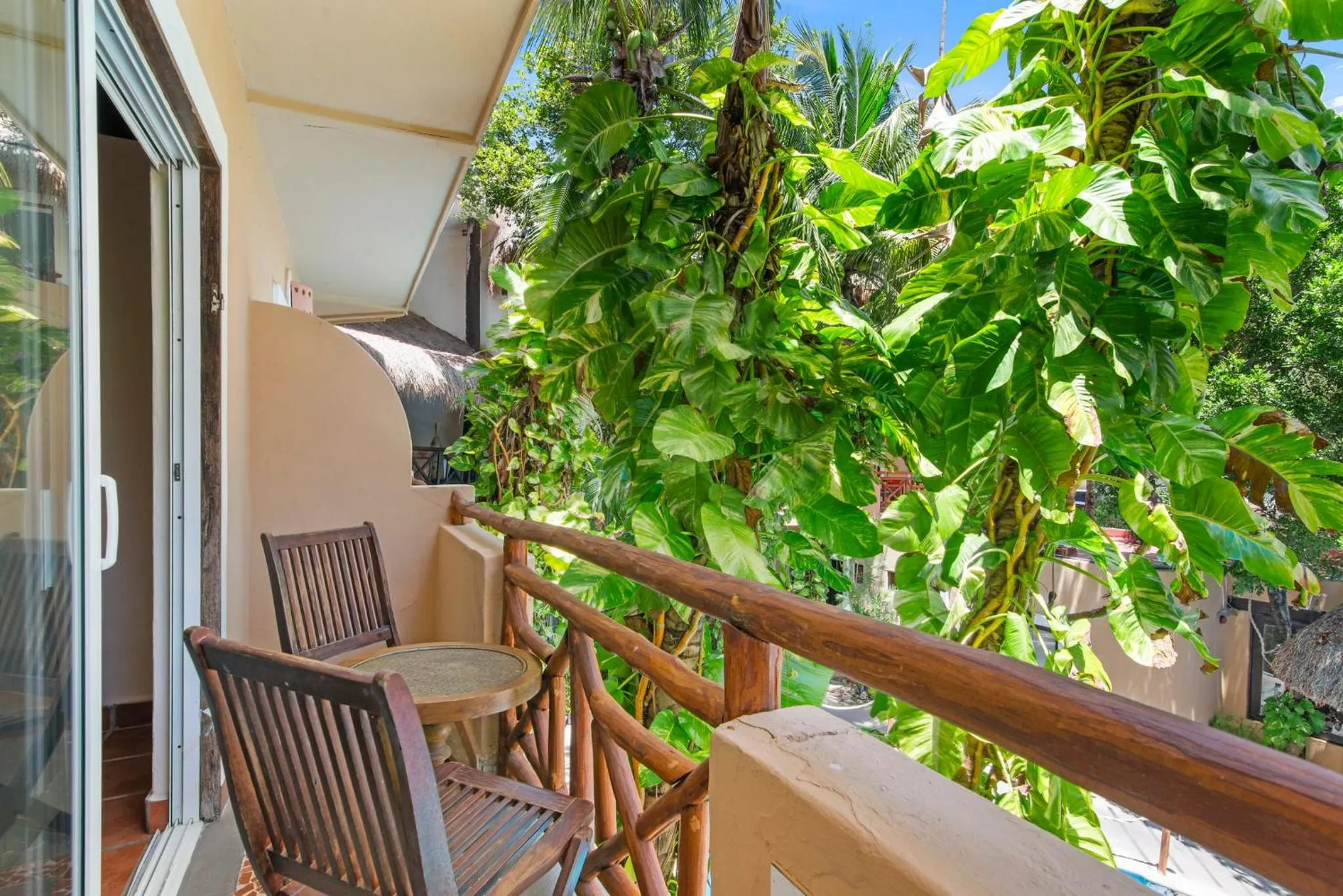 Deluxe Queen Suite in Hotel Riviera Del Sol