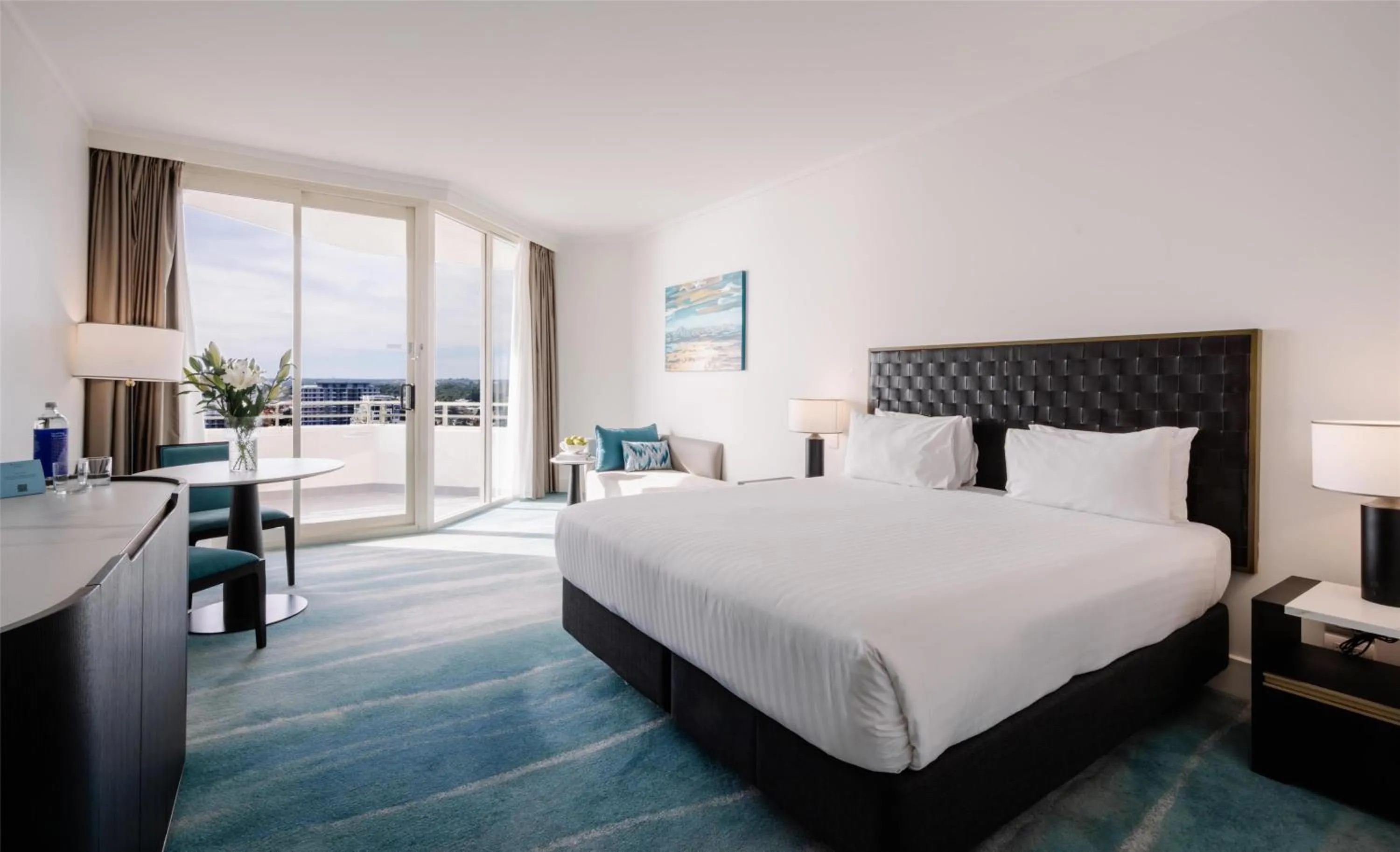 Oceanview Vista Room in Rendezvous Hotel Perth Scarborough