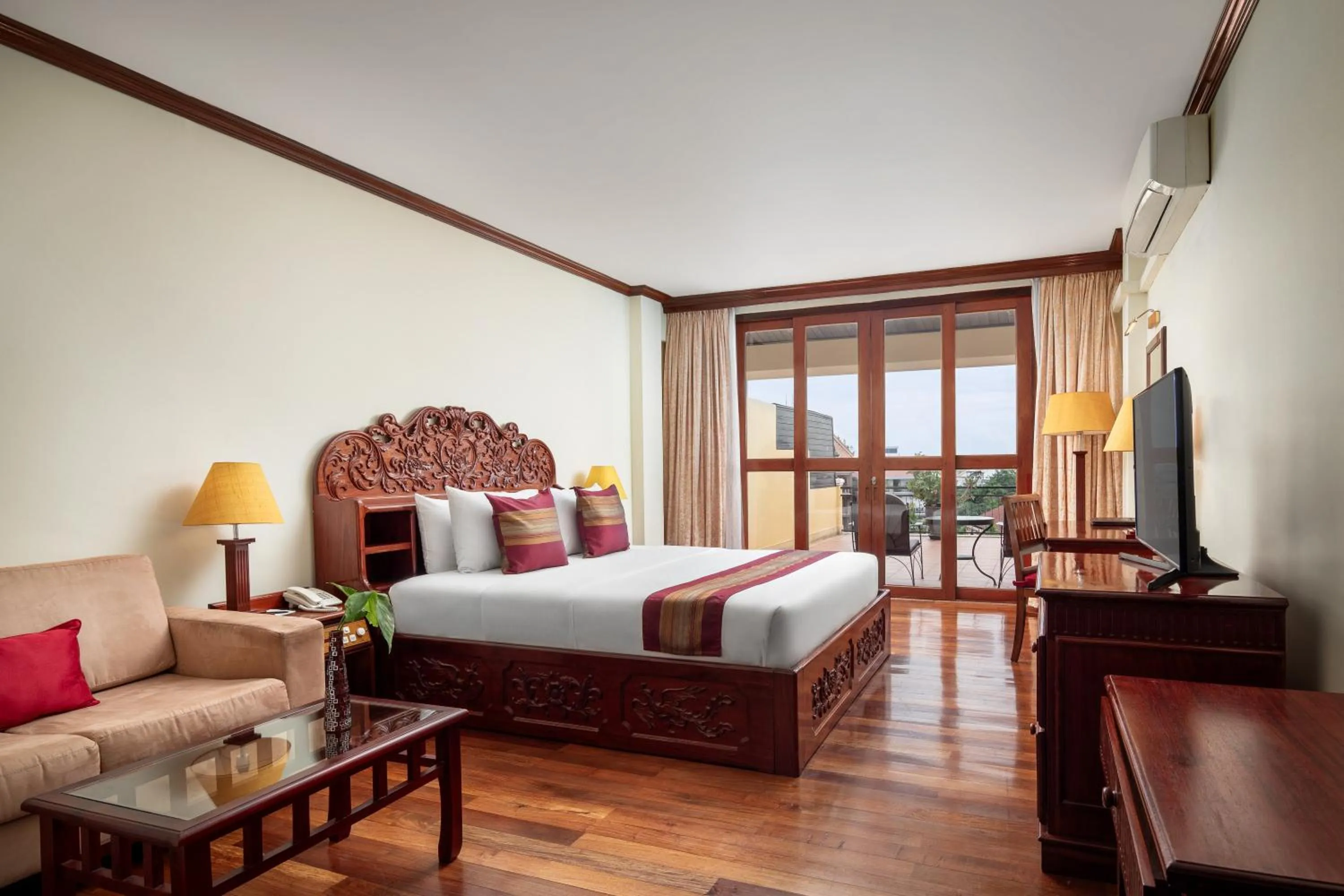 Premier Deluxe Double Room in Angkor Paradise Hotel