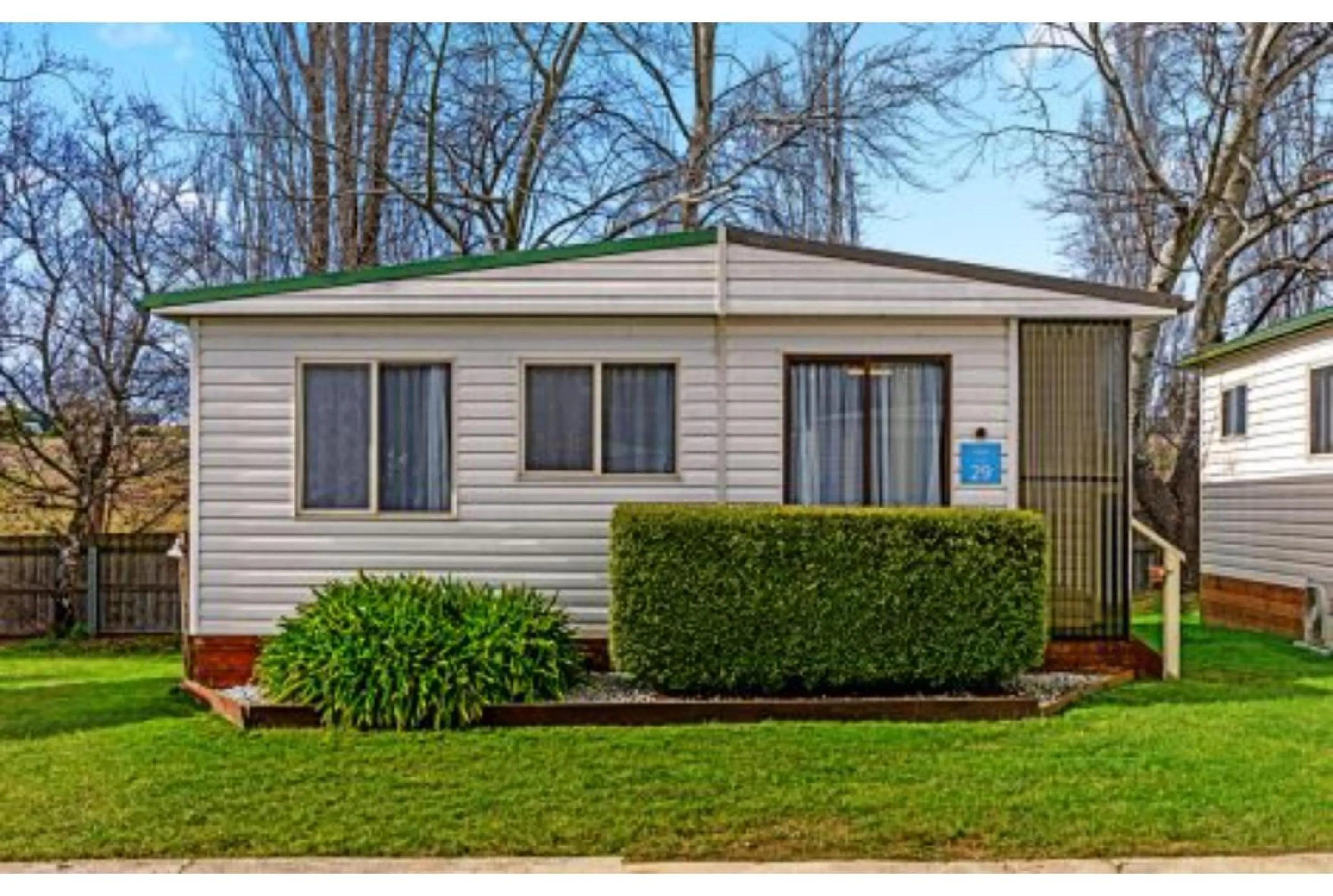 Standard Cabin - Sleeps 4 in Discovery Parks - Hadspen