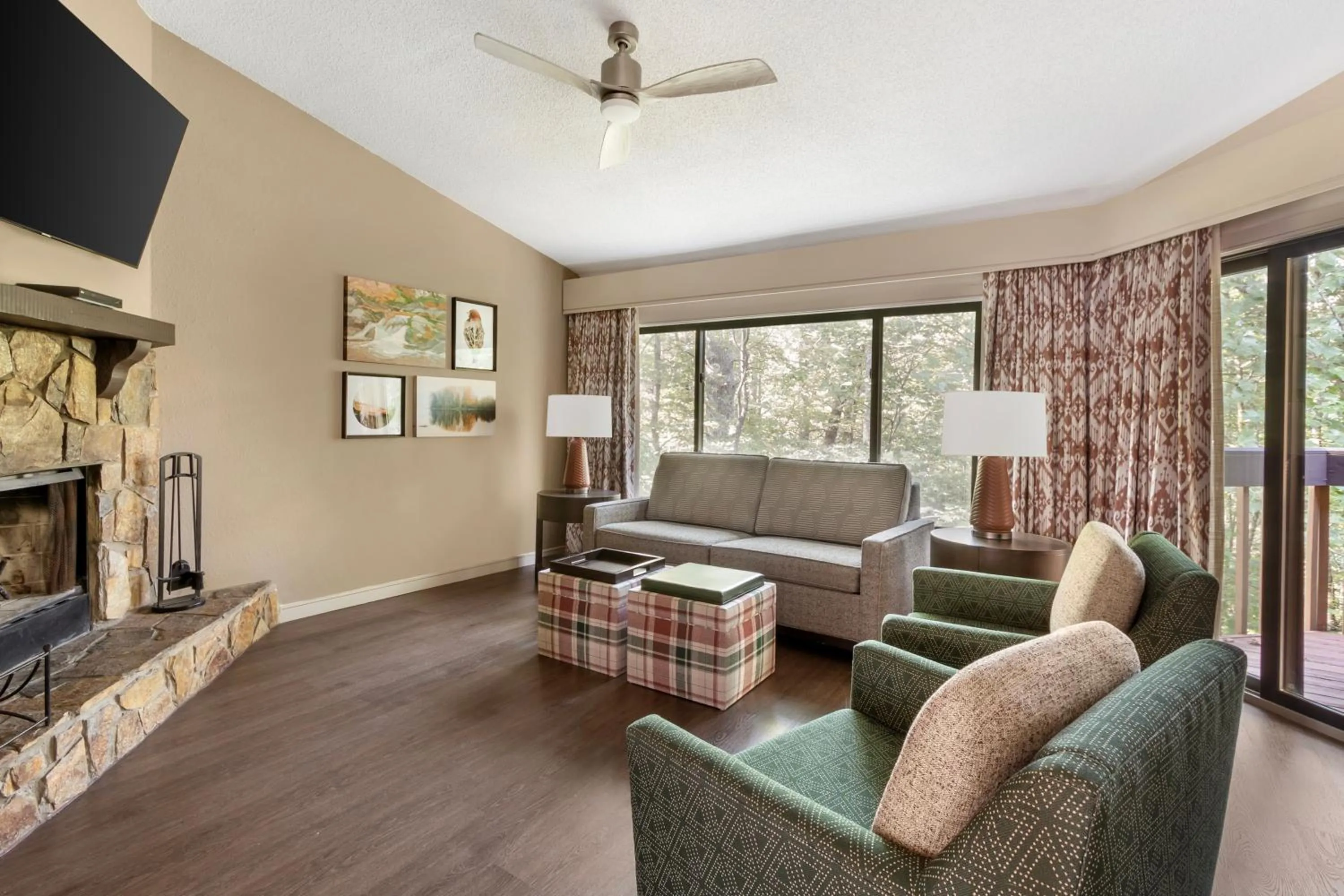 1 Bedroom Deluxe in Fairway Forest