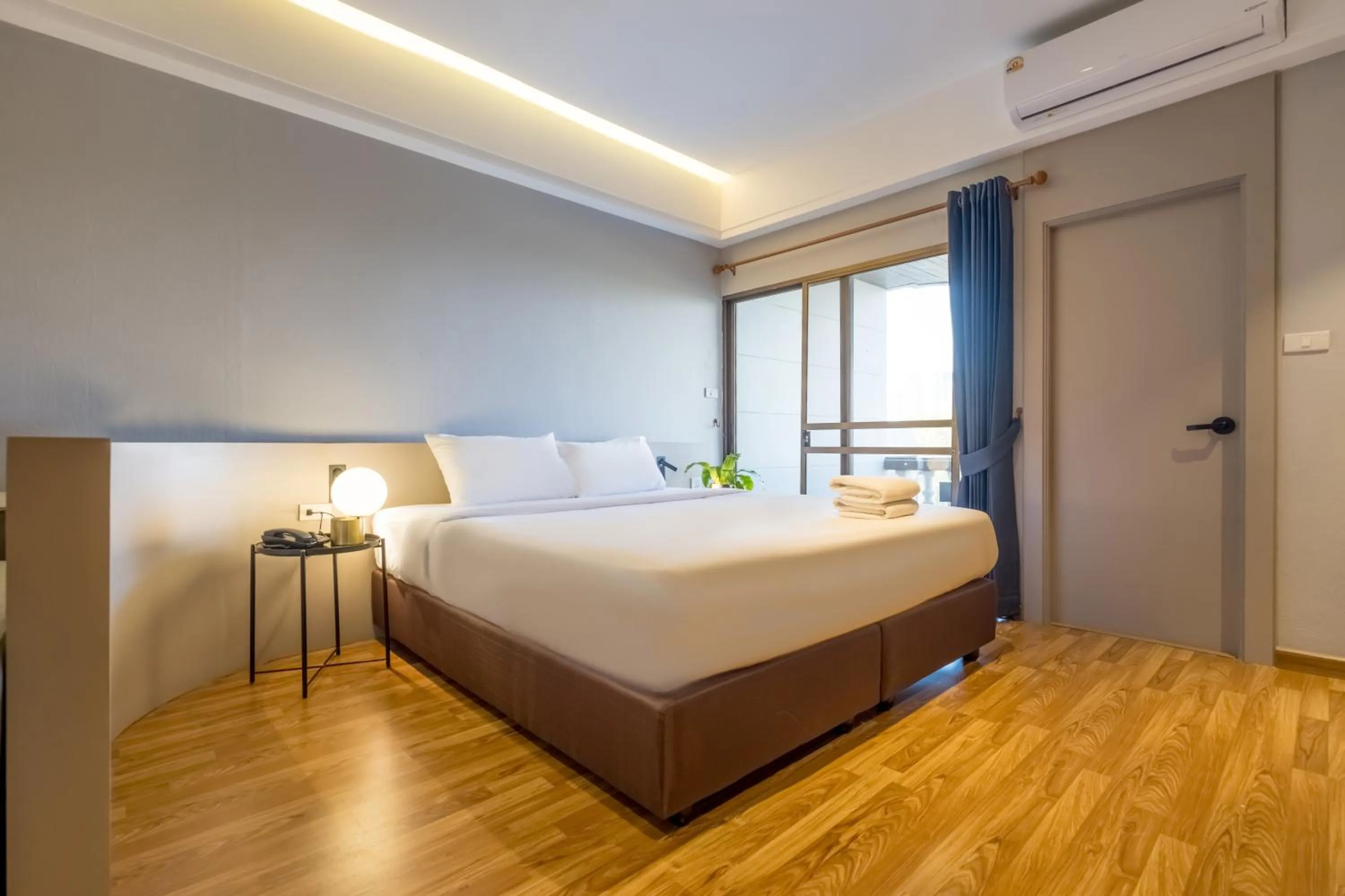 Deluxe King Studio in Boss Mansion