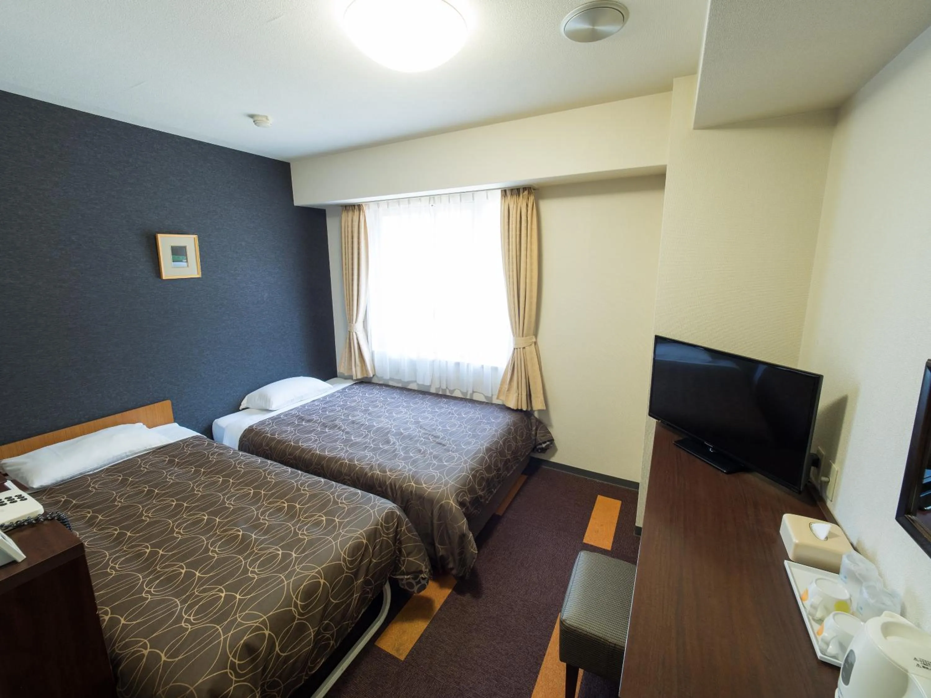 Economy Twin Room - Non-Smoking in Hotel Shin Osaka