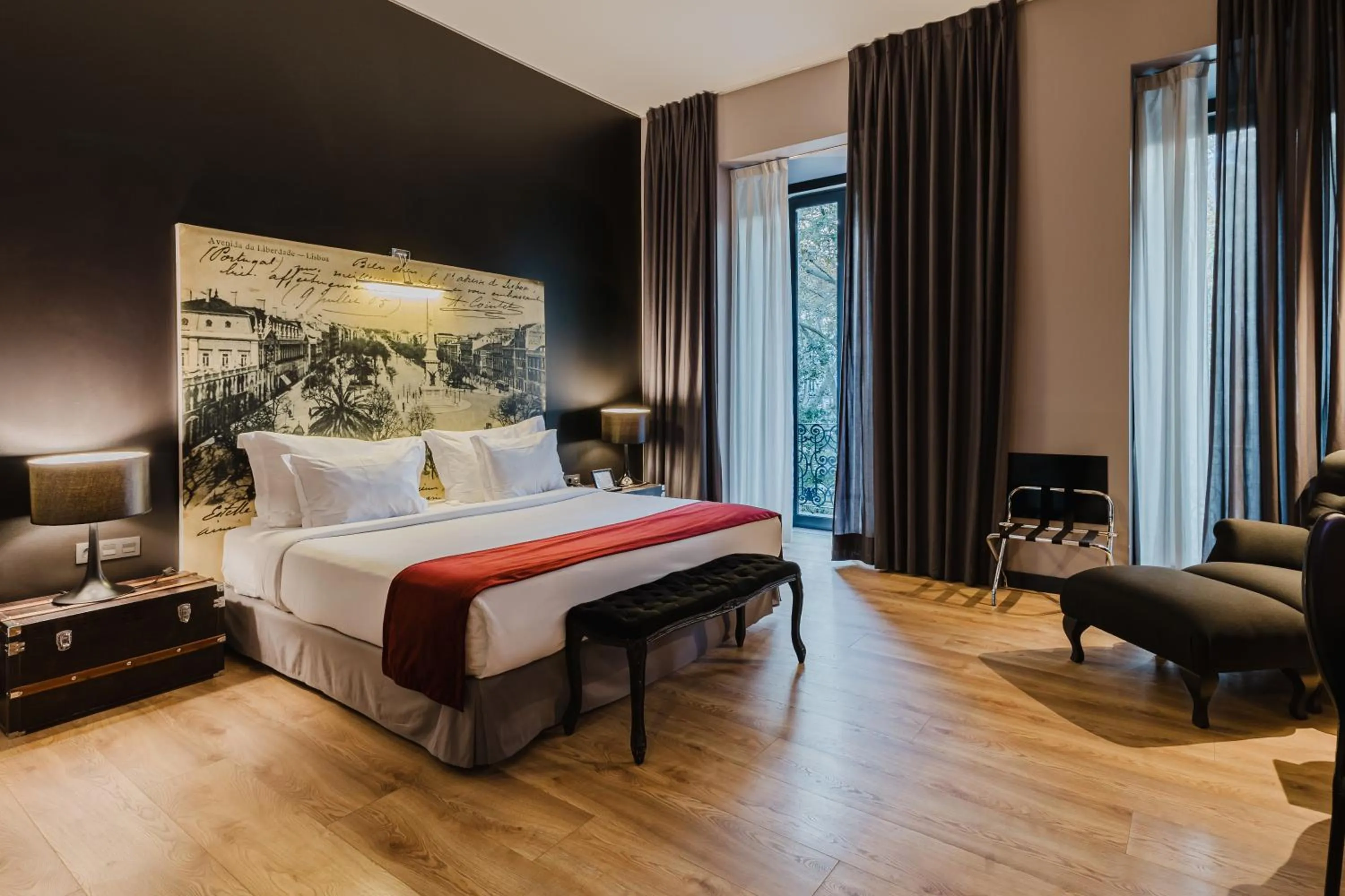 Deluxe Room with Balcony in 138 Liberdade Hotel