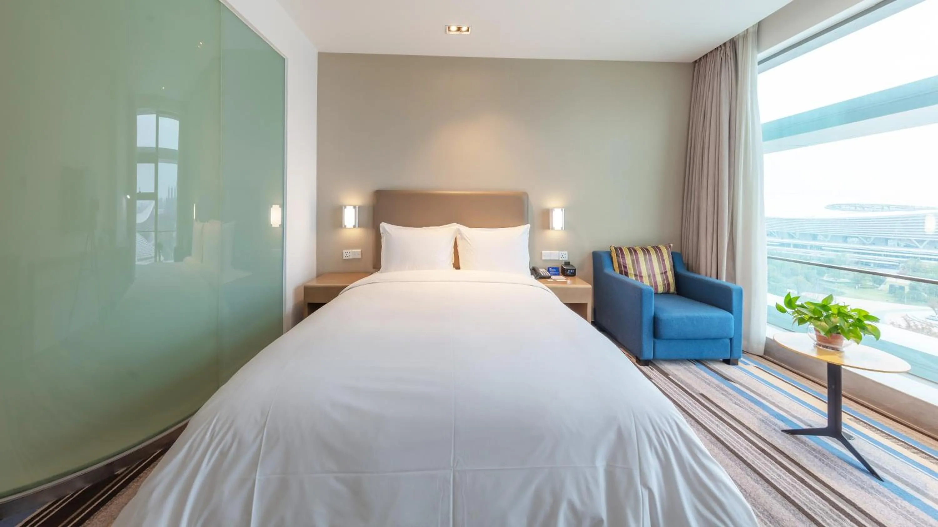 Standard Queen Room with City View in Holiday Inn Express - Suzhou Industrial Park by IHG