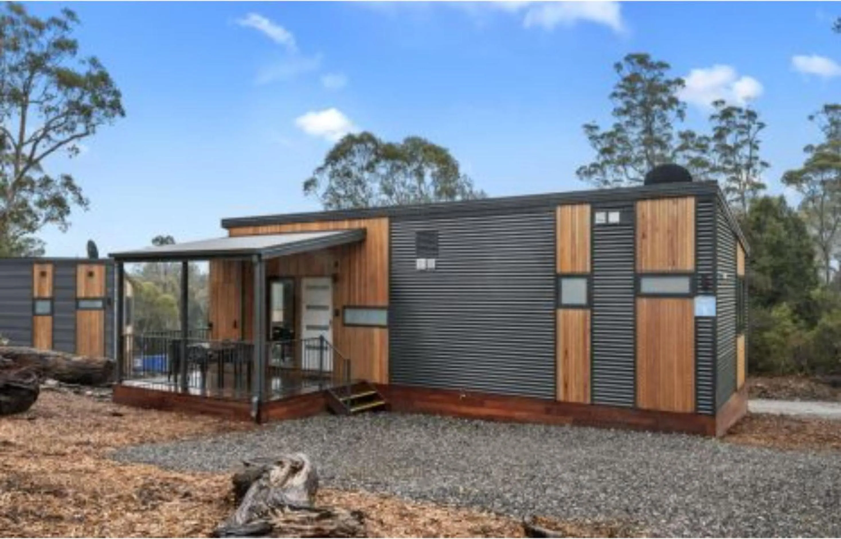 Deluxe Two-Bedroom Cabin with Two Queen Beds - Sleeps 4 in Discovery Parks - Cradle Mountain
