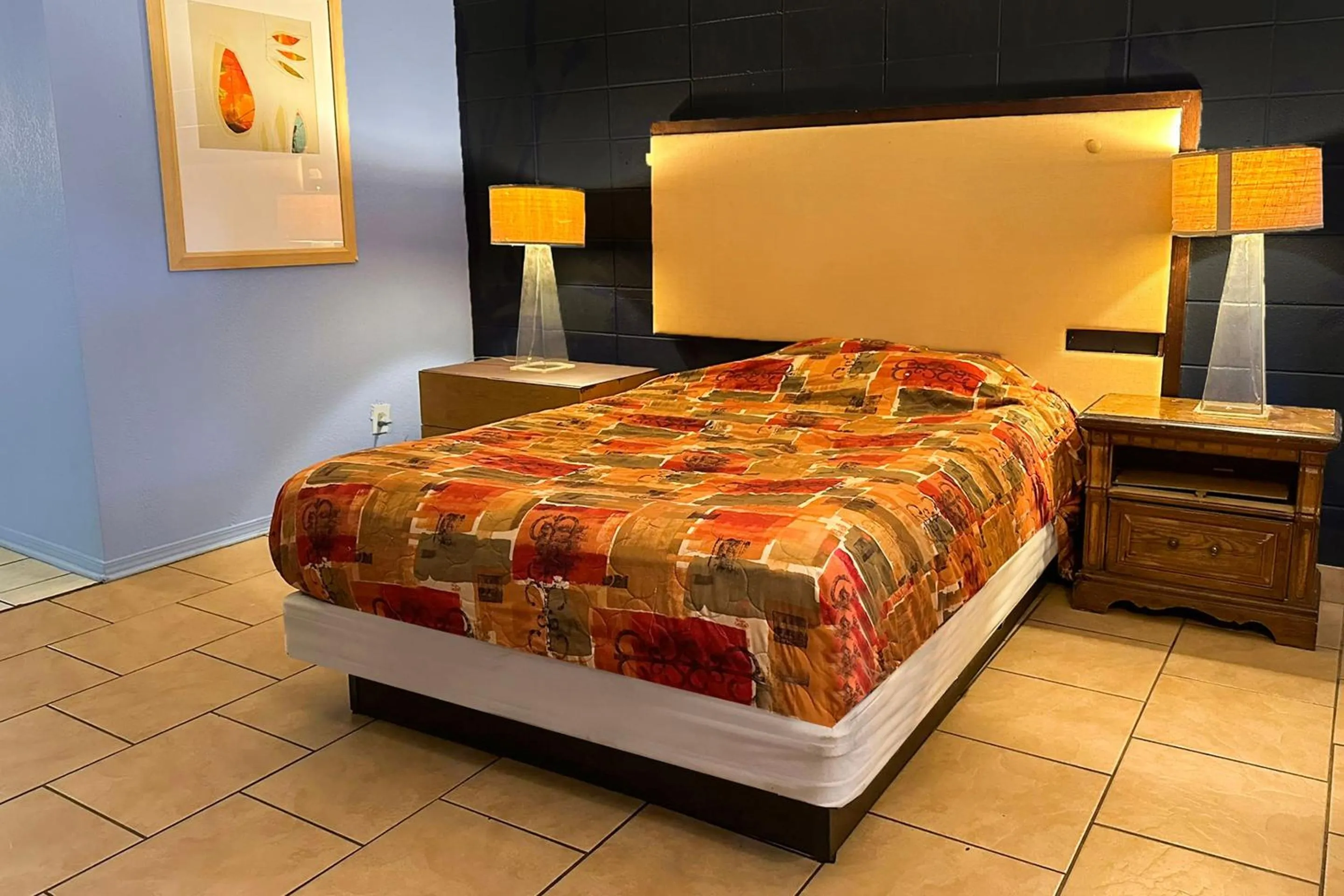 Family Room in Luxury Inn By OYO Albany