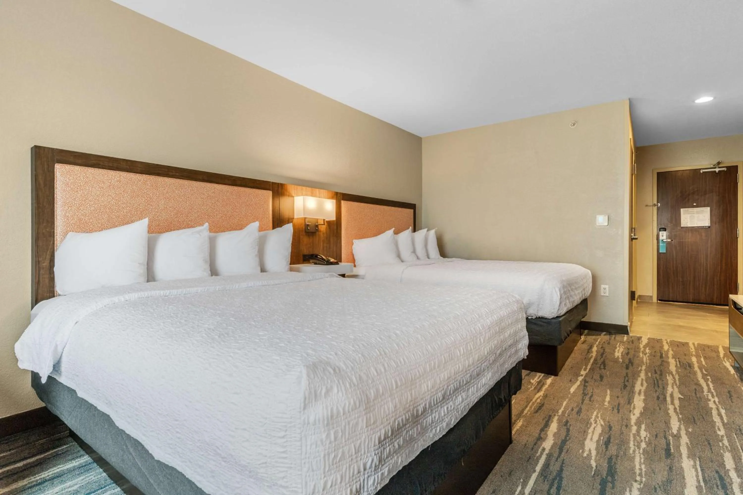 Bed in Hampton Inn & Suites Selma-San Antonio/Randolph AFB