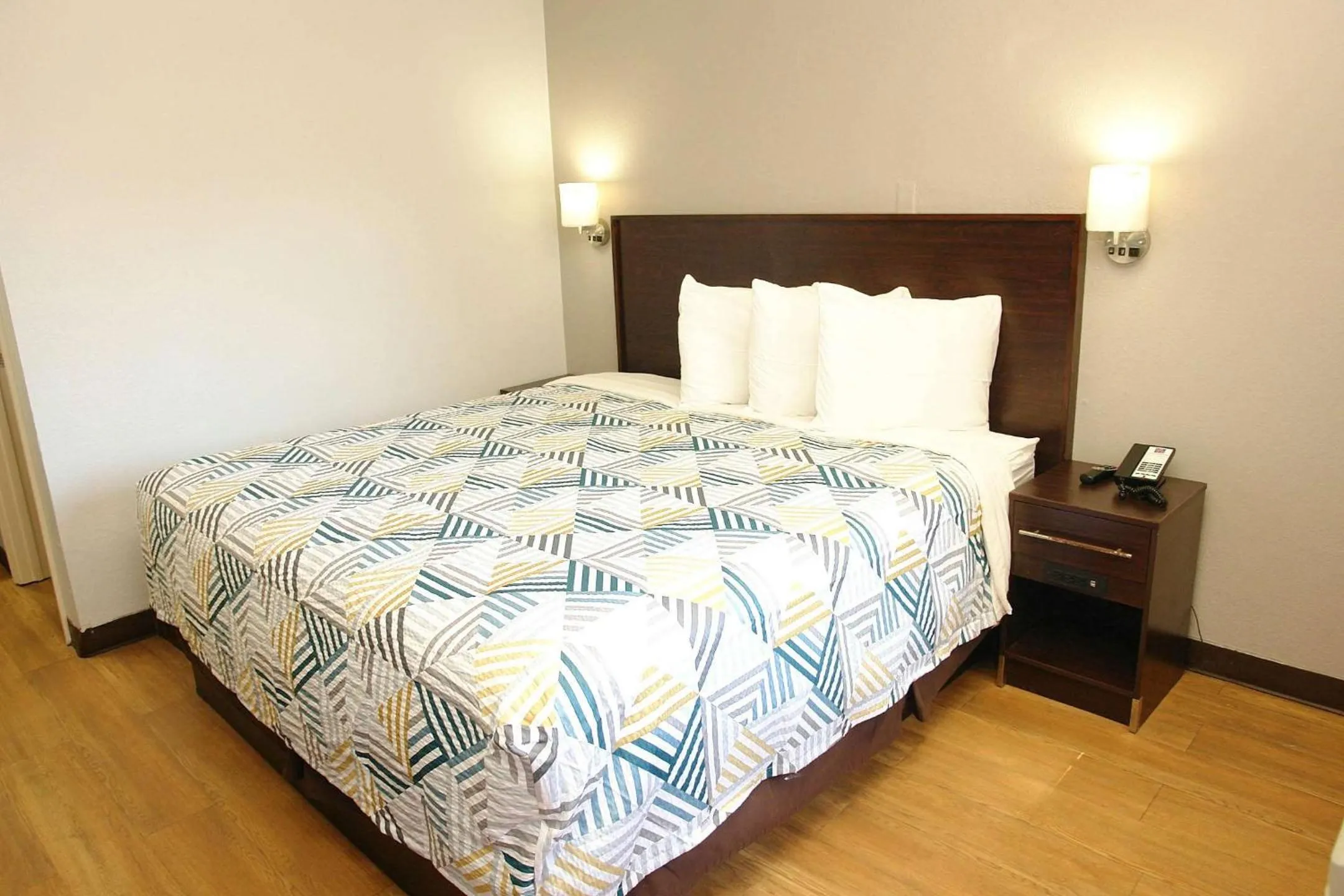 King Room - Disability Access - Smoking in Motel 6 Hattiesburg, MS