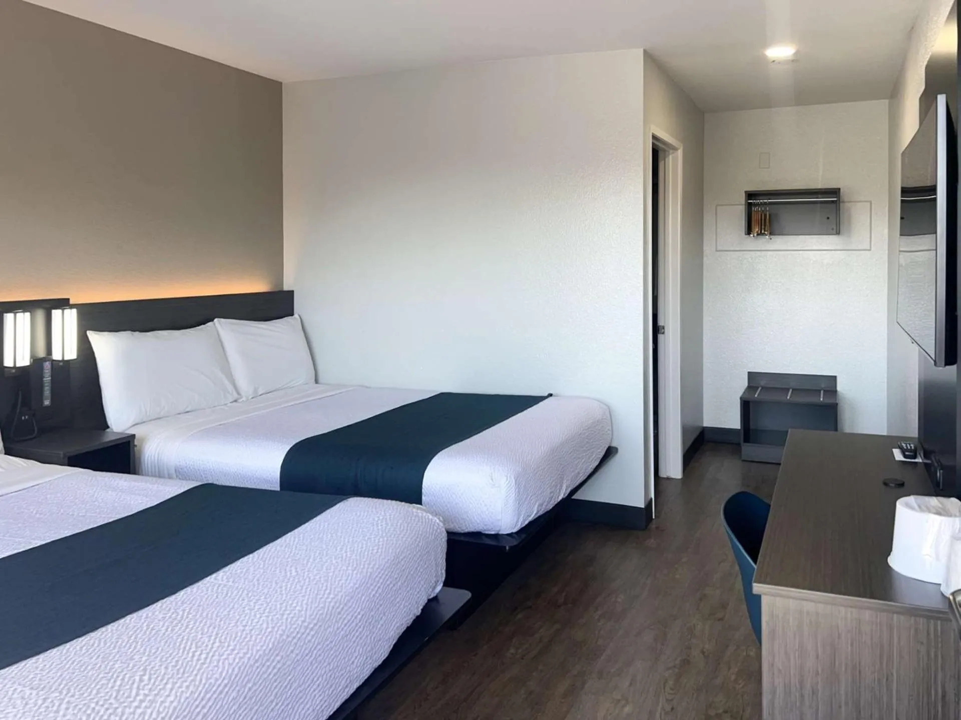 Double Room - Disability Access in Motel 6-Tulare, CA
