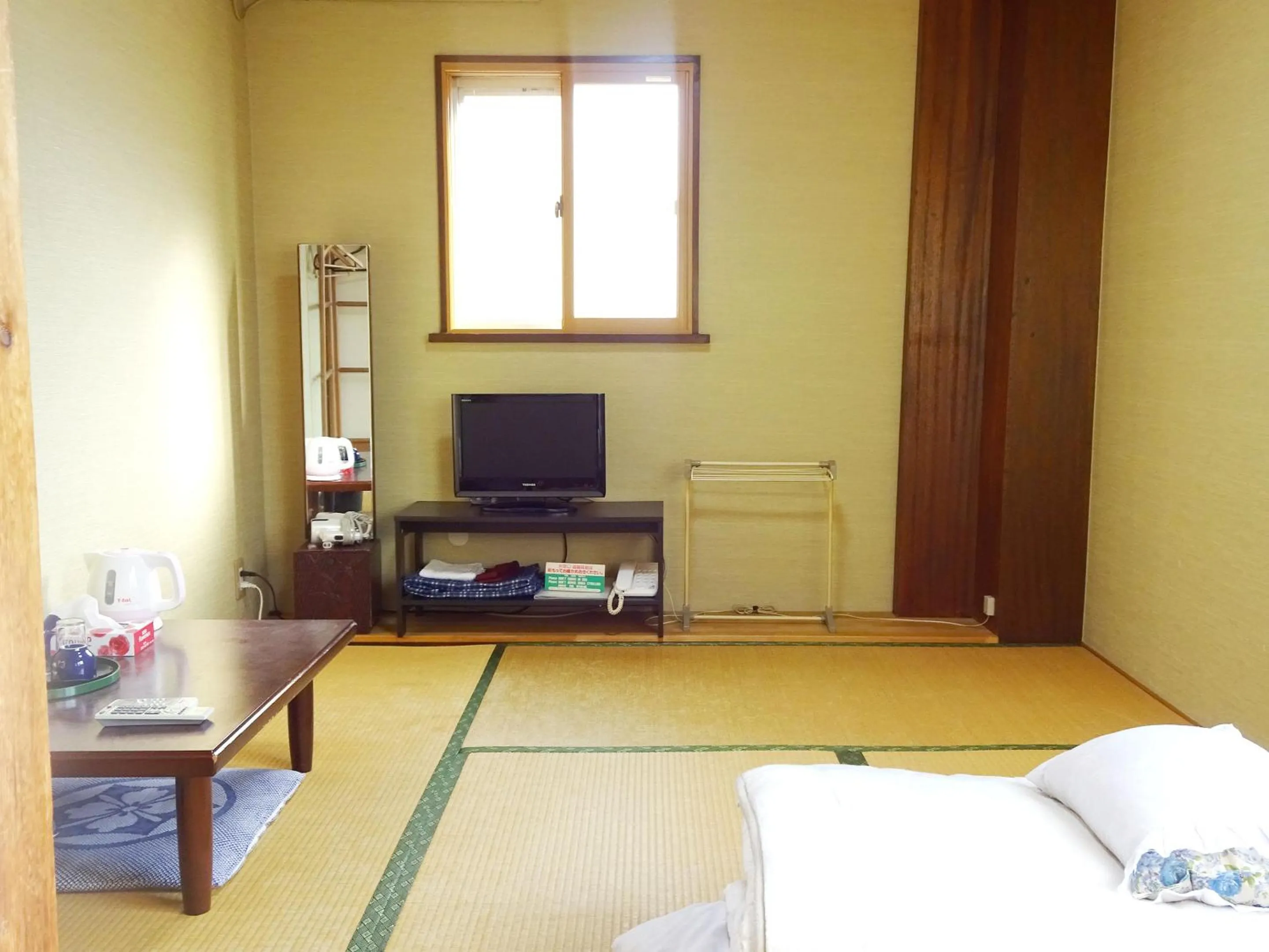 Japanese-Style Single Room with Shared Bathroom - single occupancy in Imazato Ryokan