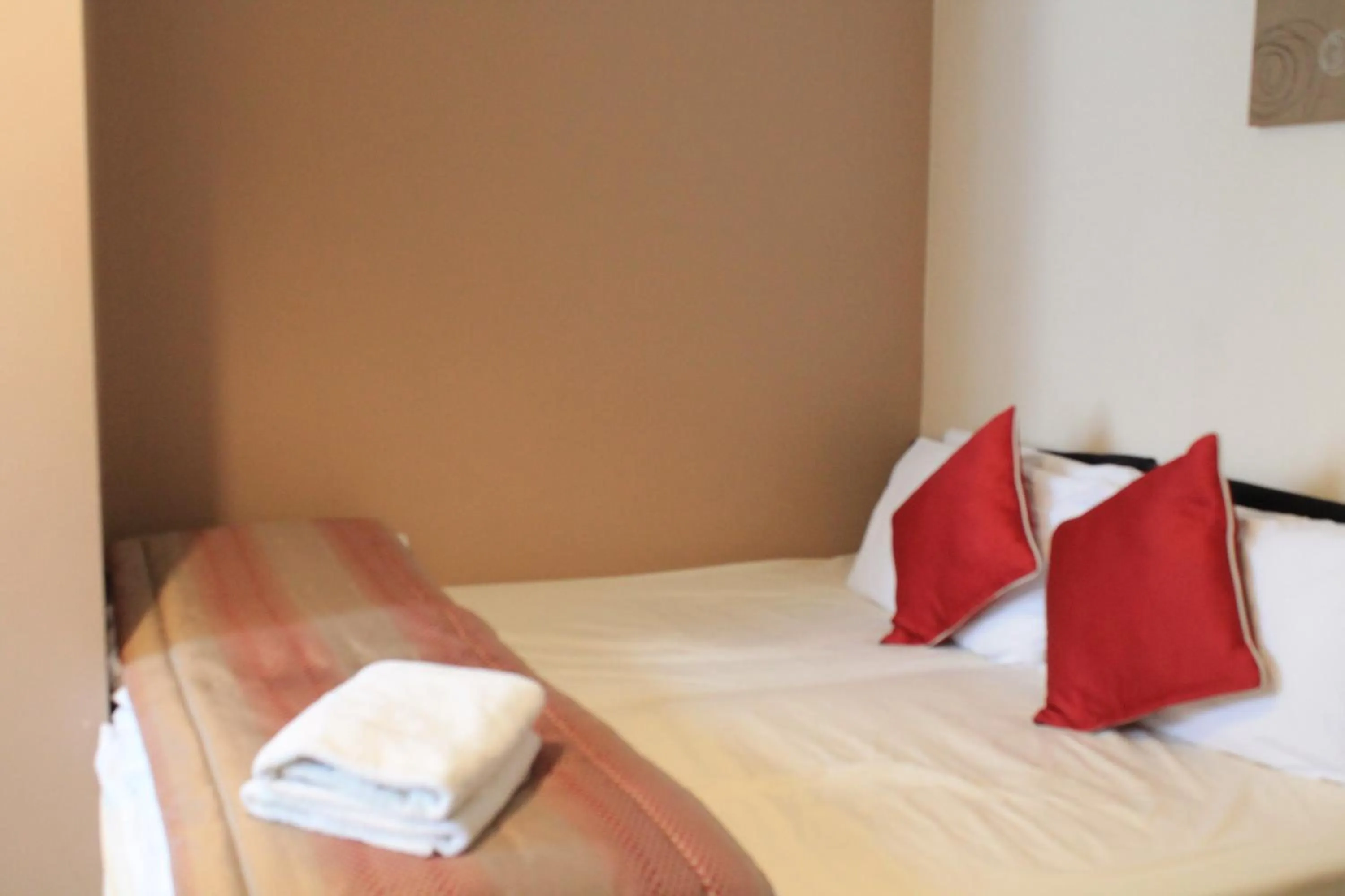 Twin Room in Skylark Guest House