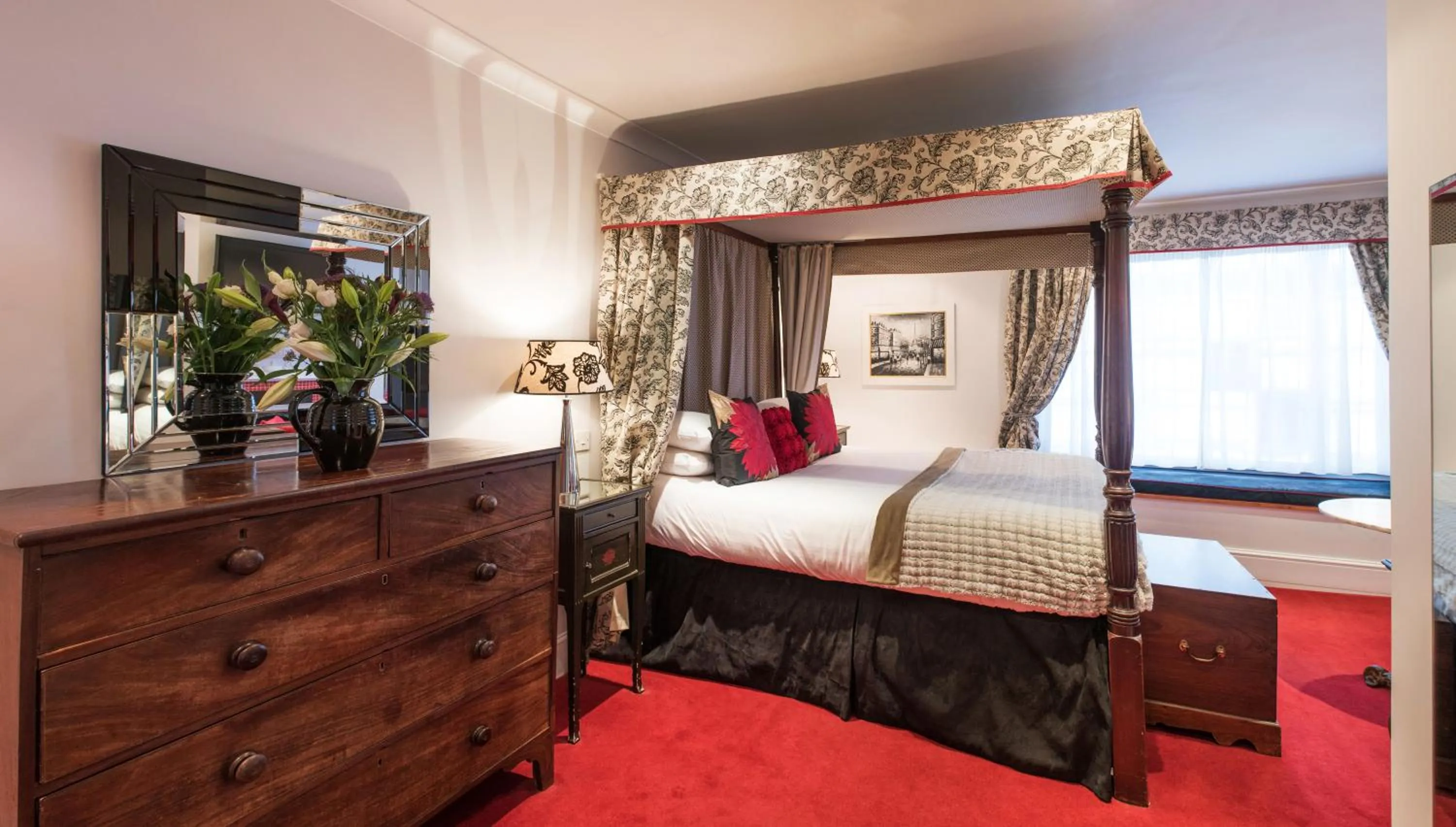 Deluxe Double Room in Royal Seven Stars Hotel