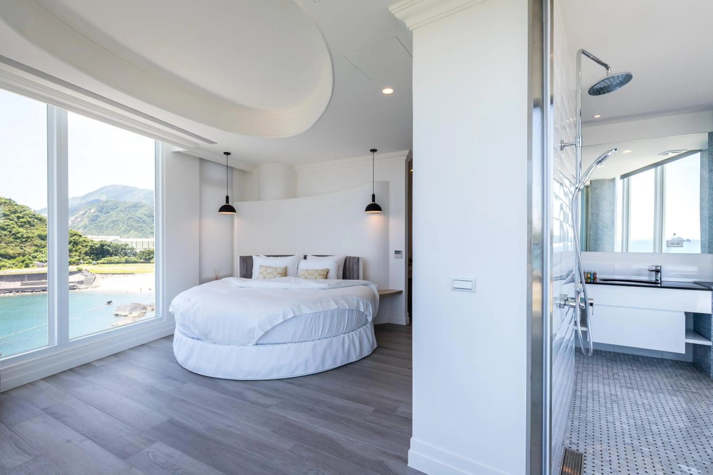 Bed in Brighthouse