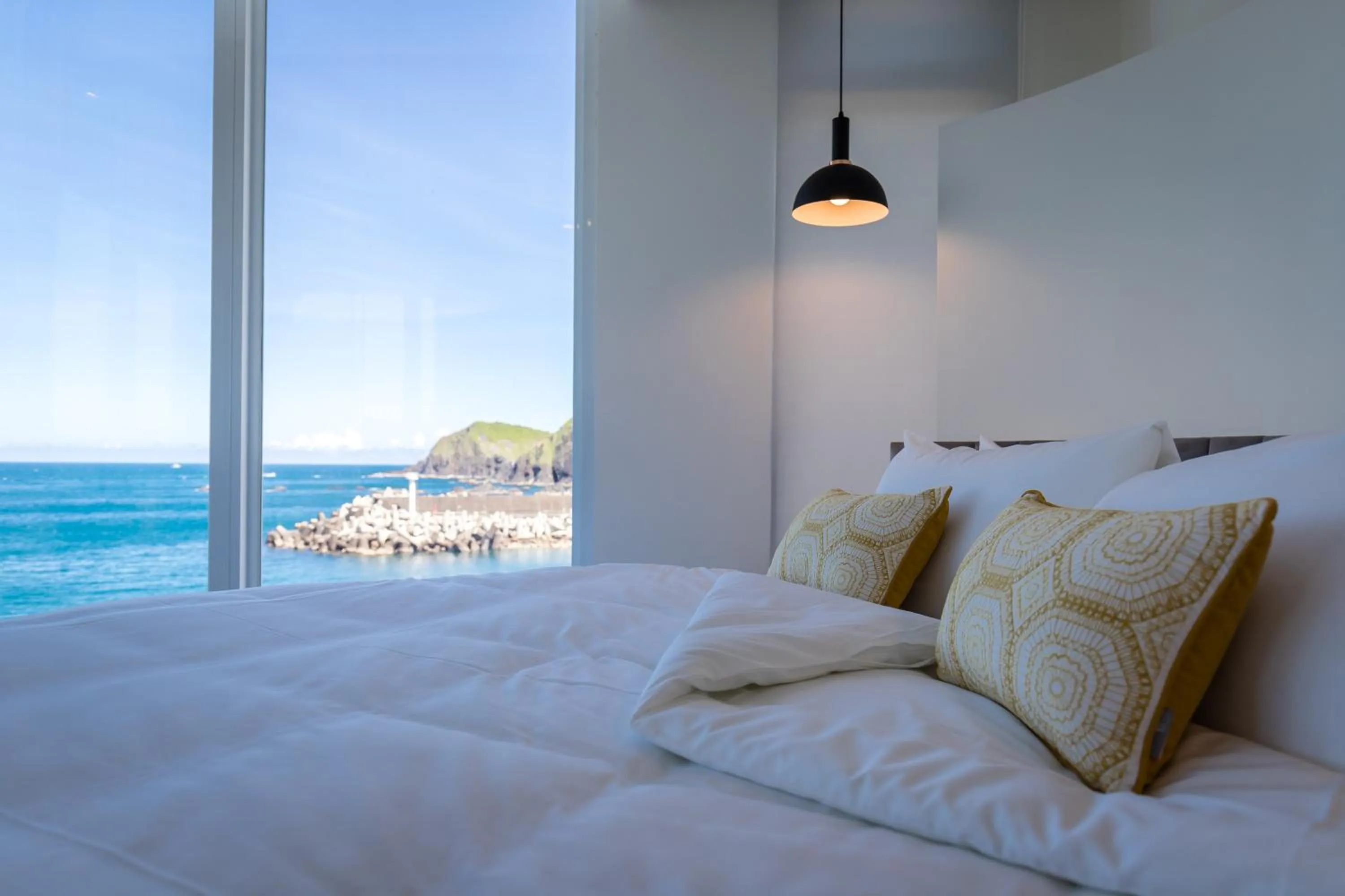 Bed in Brighthouse