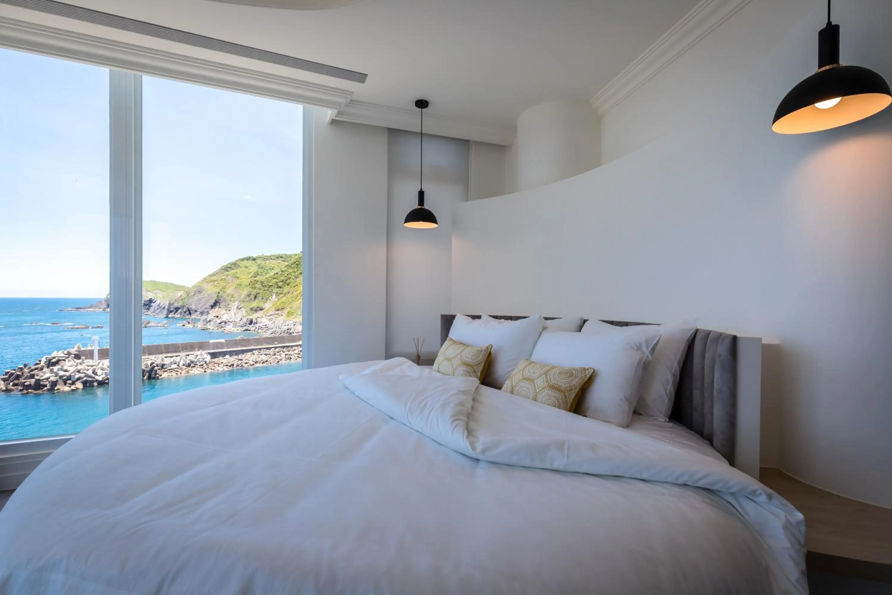 Bed in Brighthouse