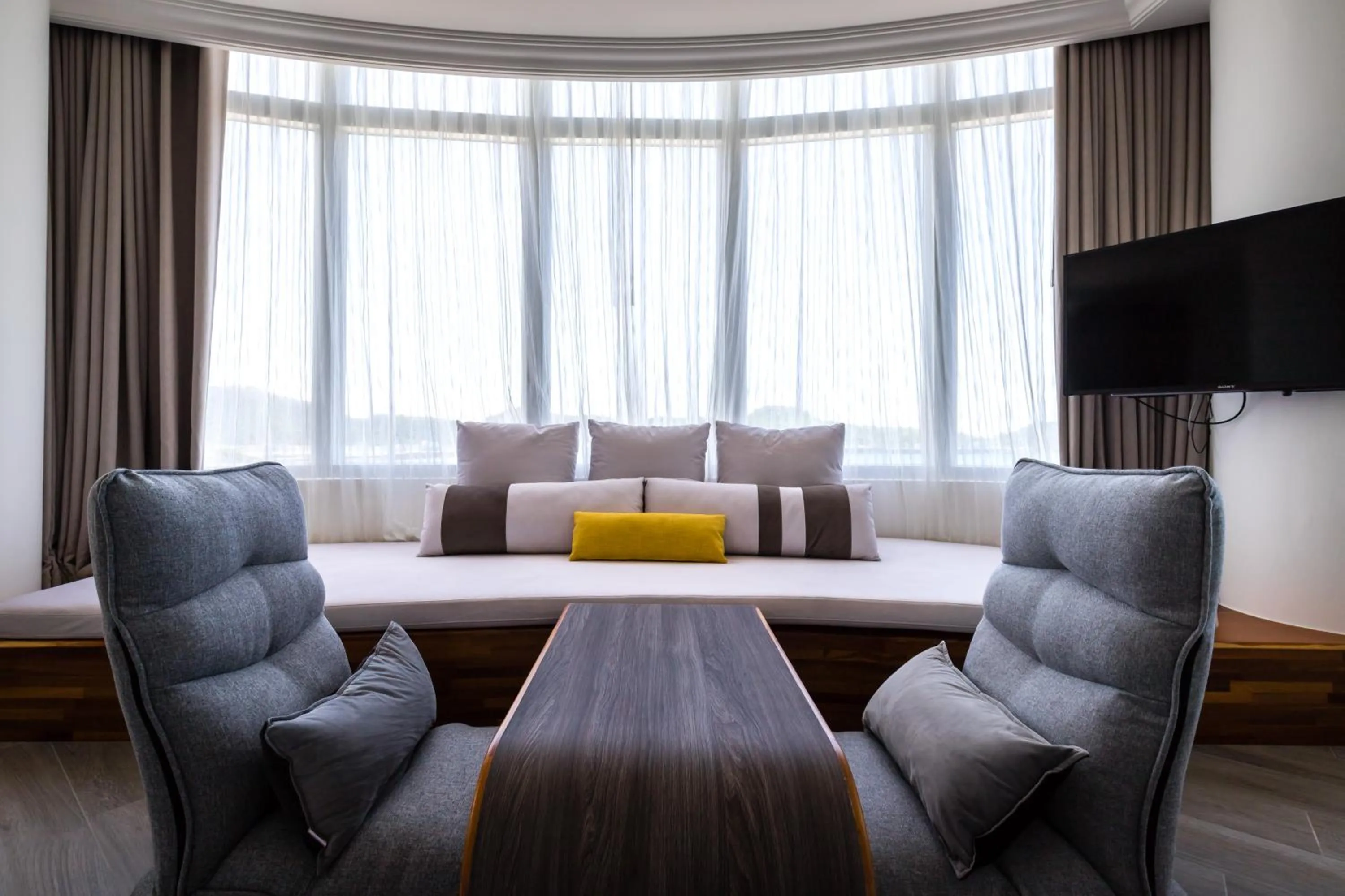 Brighthouse