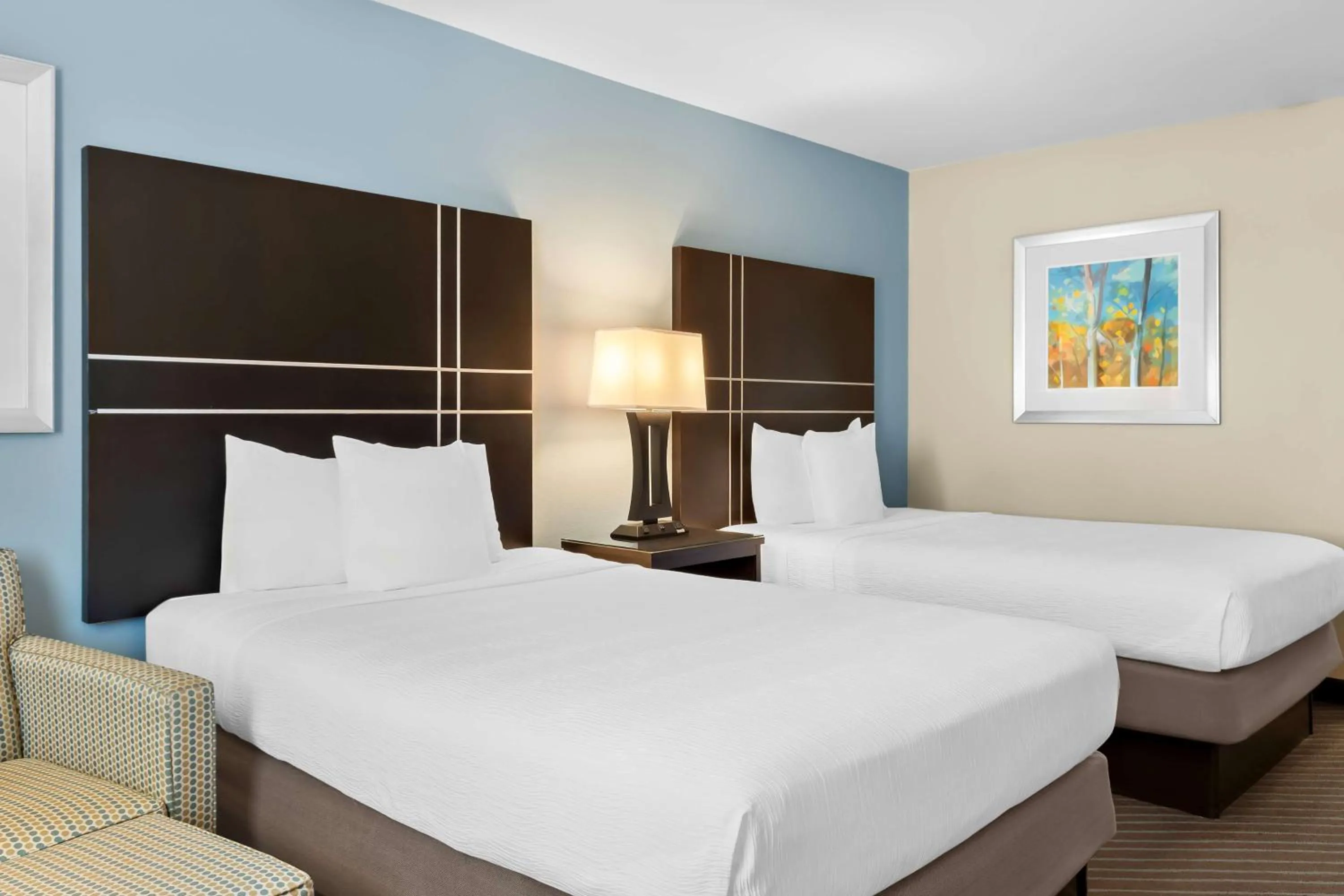 Double Room with Two Double Beds - Smoking in Best Western Newport Inn