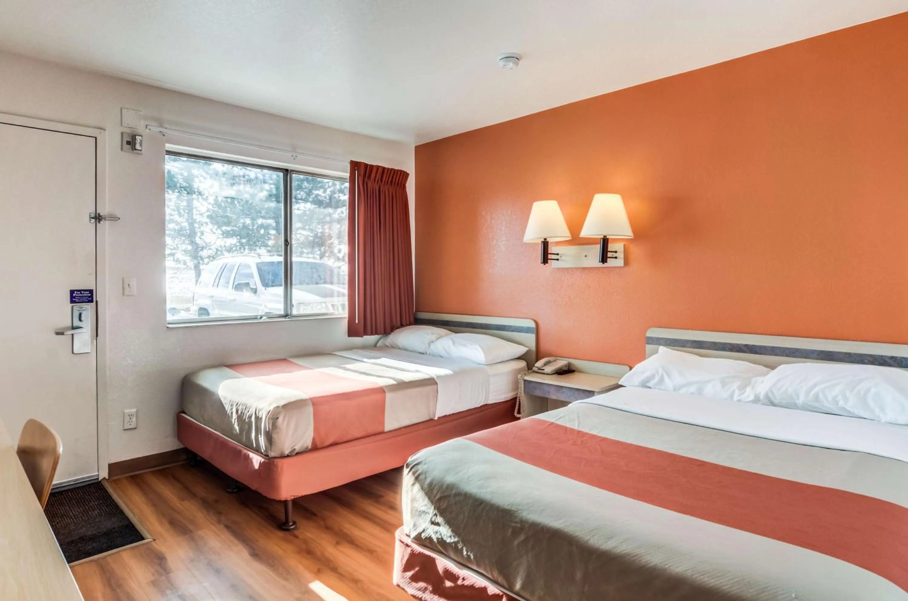 Deluxe Quadruple Room in Motel 6 Fort Collins, CO