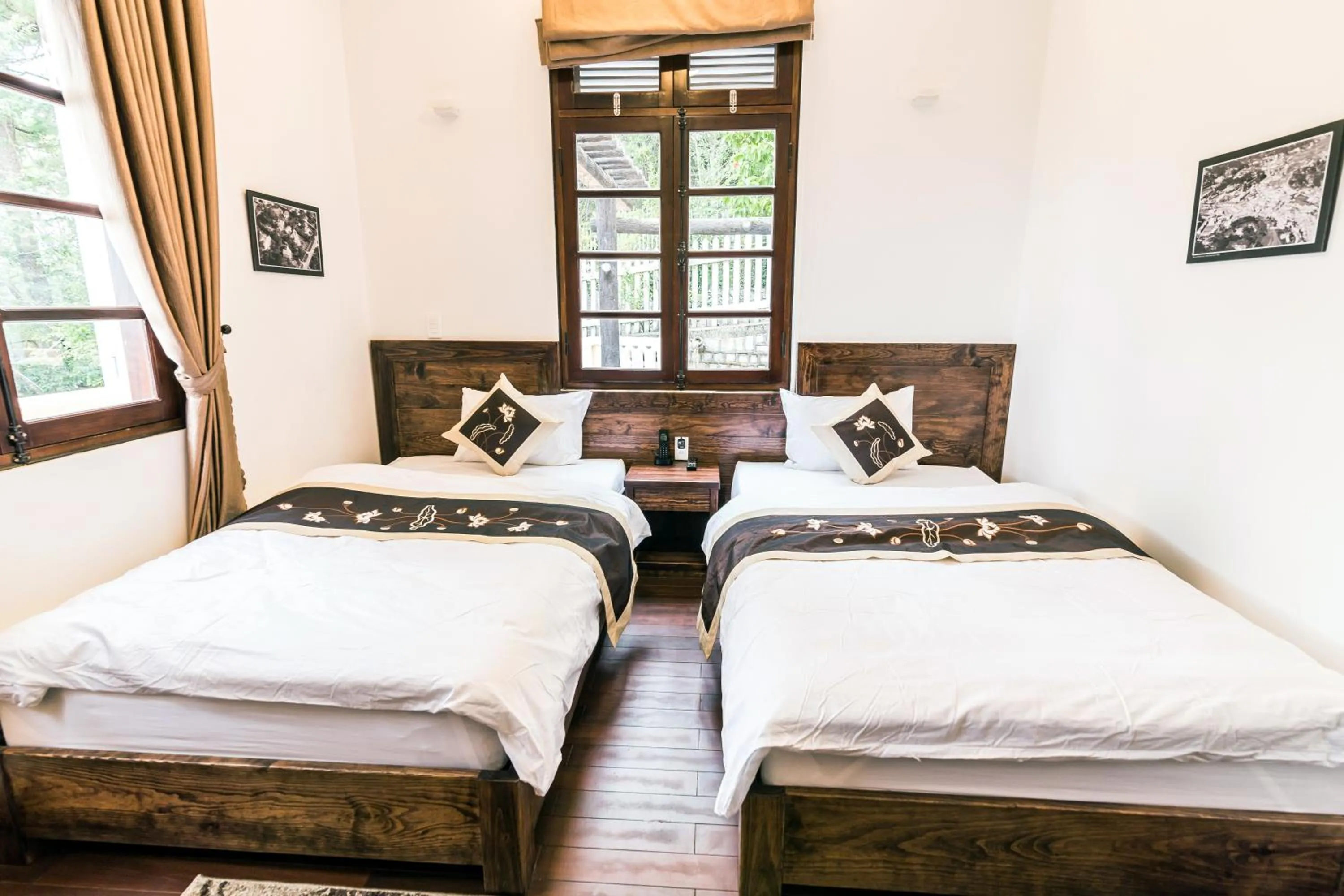 Deluxe Twin Room in Dragon Dalat Villa