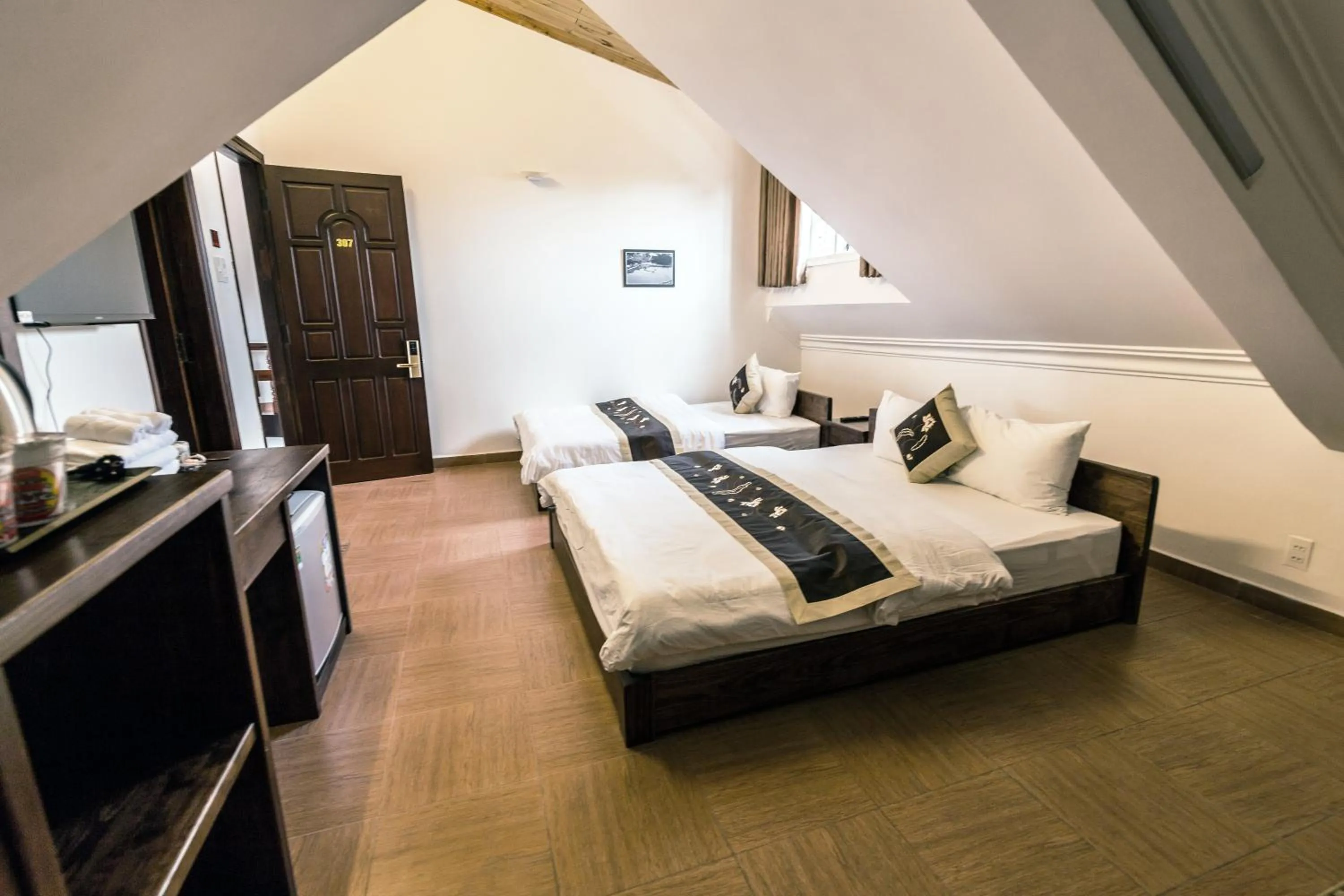 Standard Triple Room in Dragon Dalat Villa