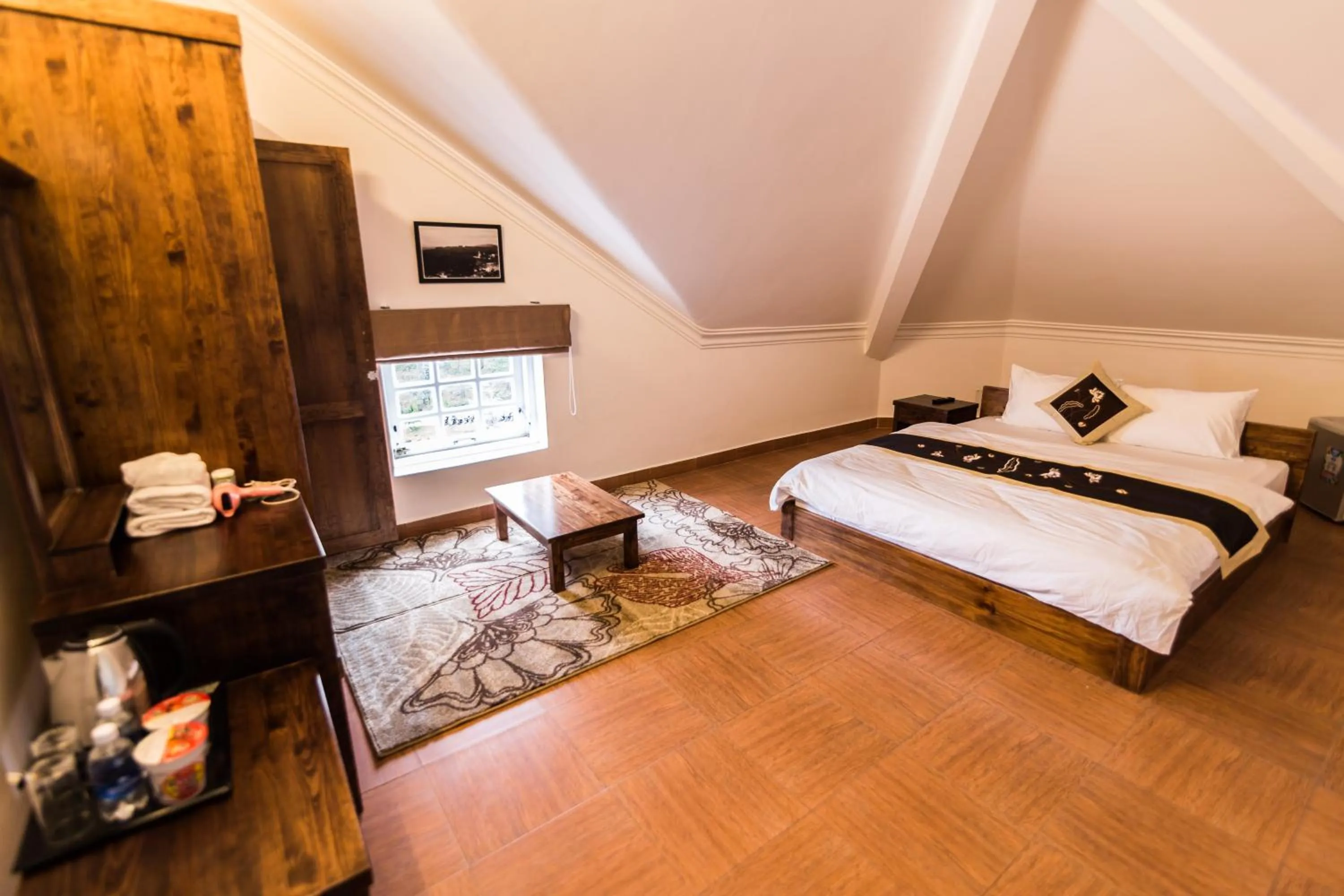 Standard Double Room with Shared Bathroom in Dragon Dalat Villa