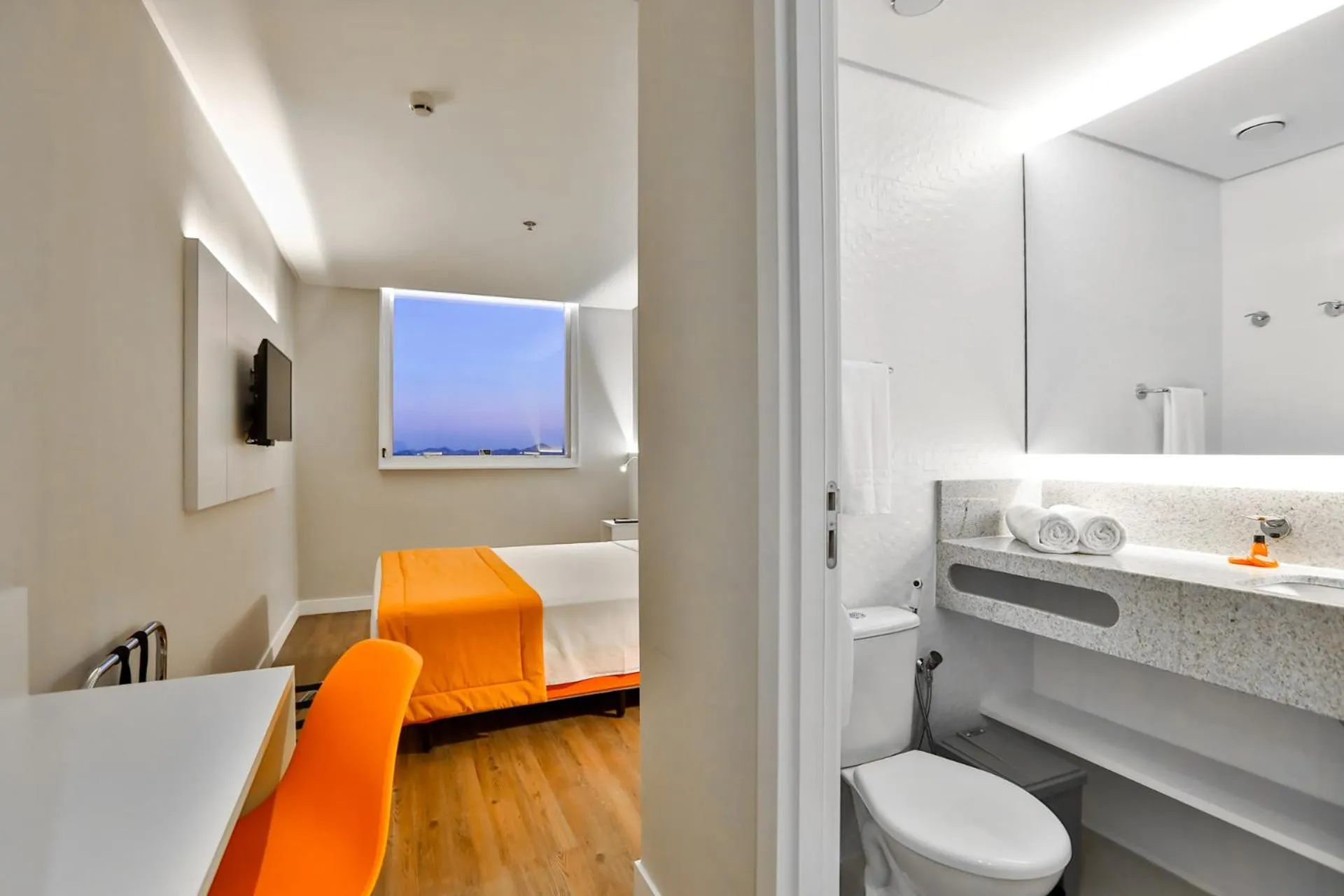 Standard Queen Room in Go Inn Serra