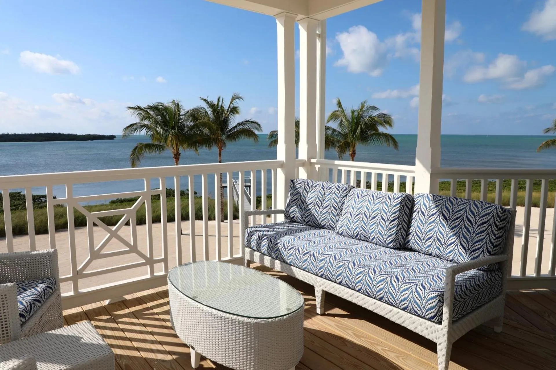 Grand Oceanfront 2-Bedroom 2 Bathroom Balcony, 2 King in Isla Bella Beach Resort & Spa - Florida Keys