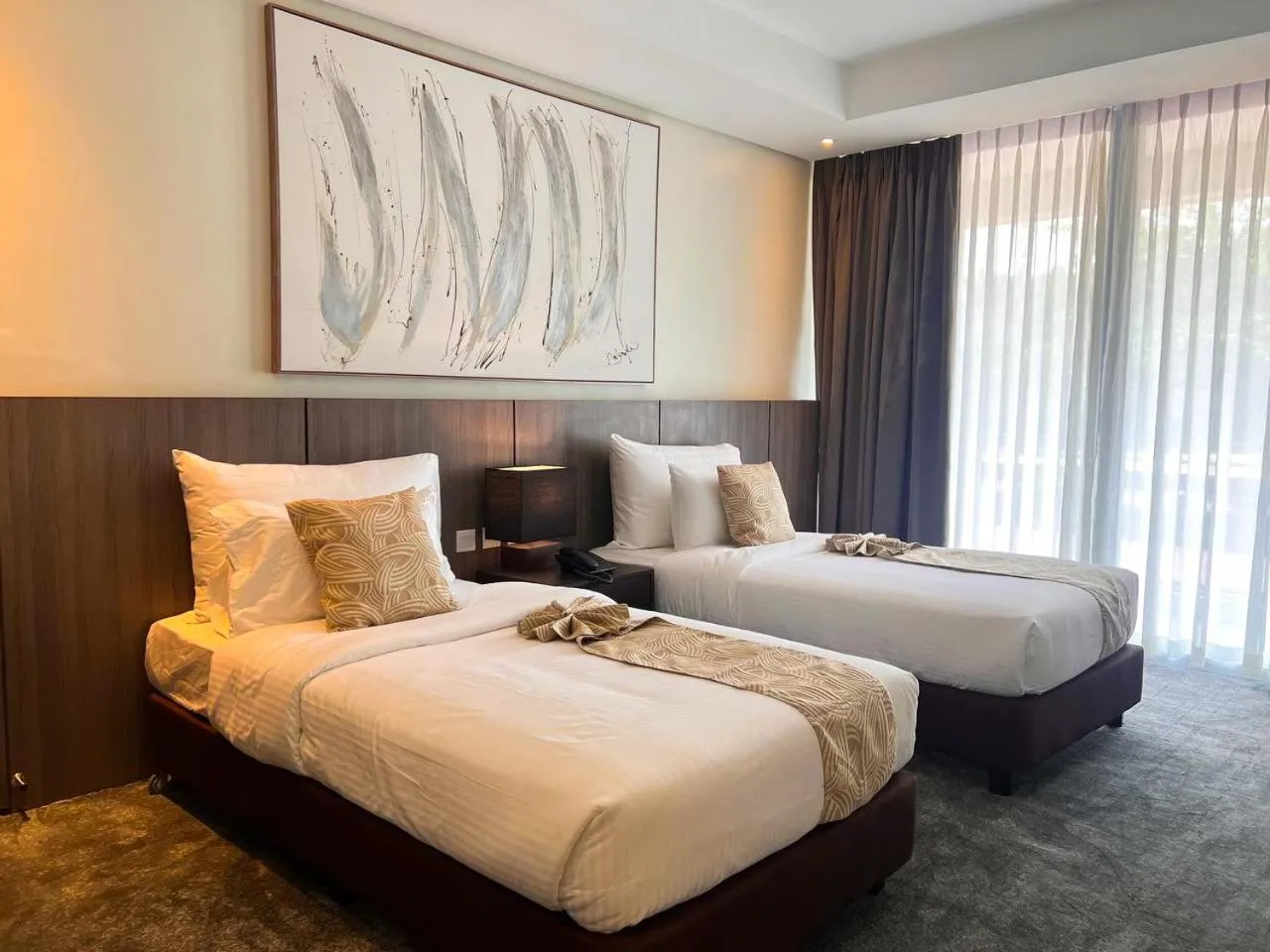 Deluxe Twin Room in The Oriental Hotel Legazpi