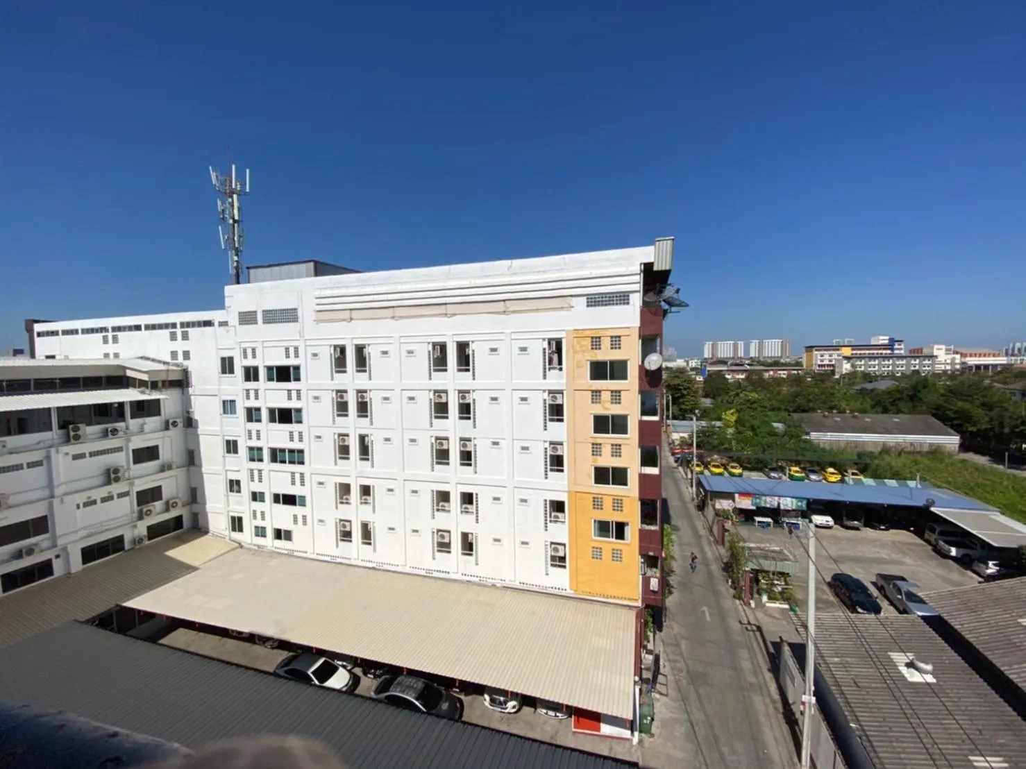 Lee's Mark Residence