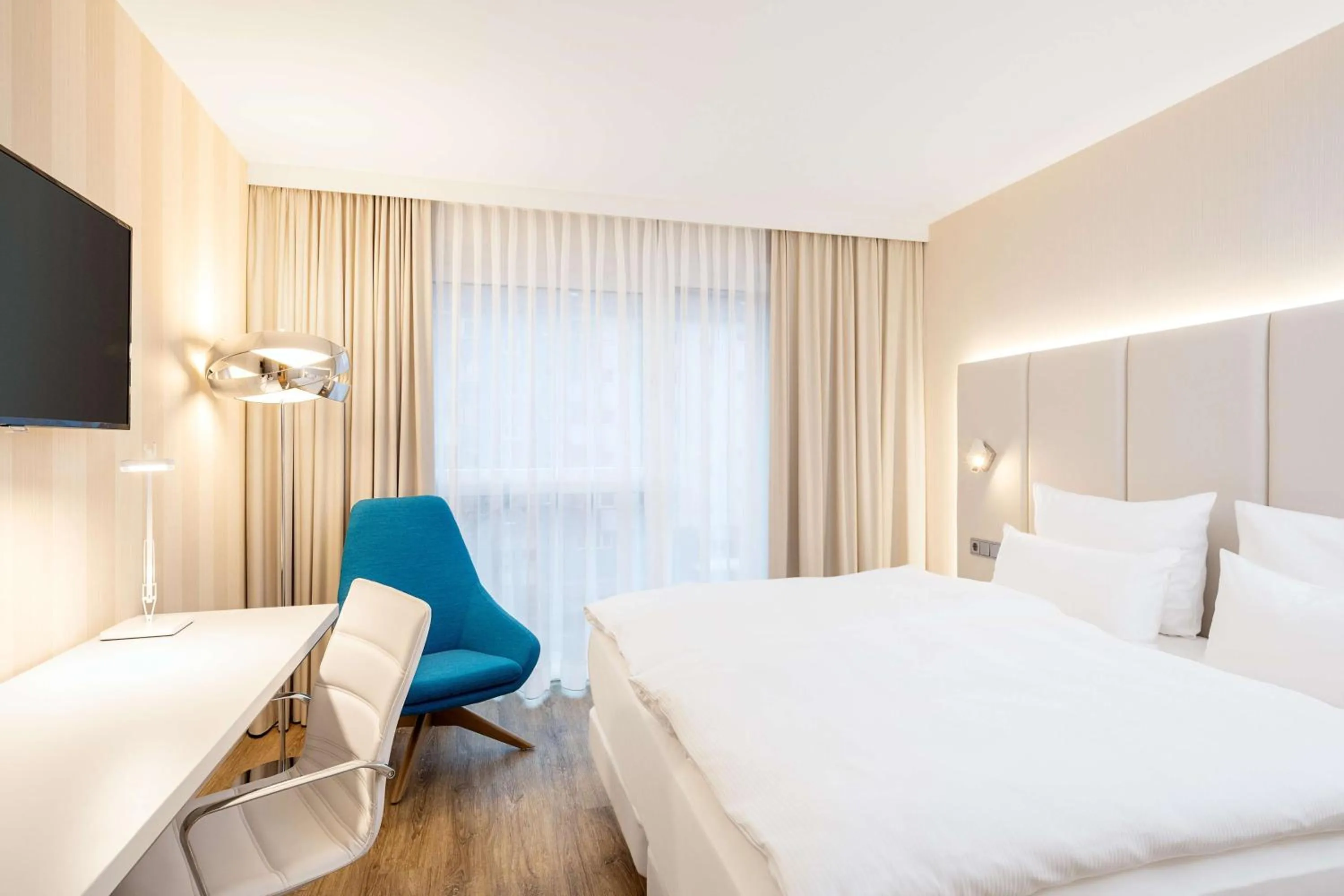 Standard Double Room in NH Mannheim