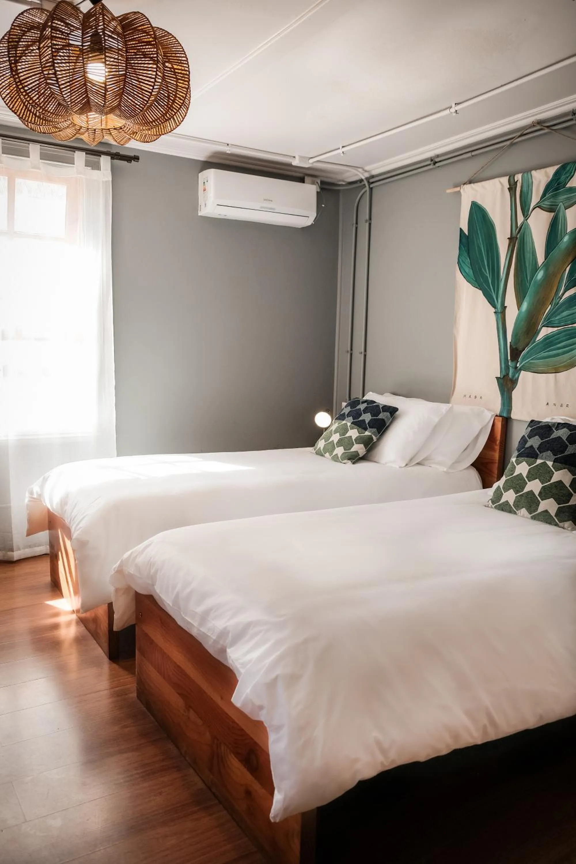 Standard Twin Room in Socialtel Plaza Pucón