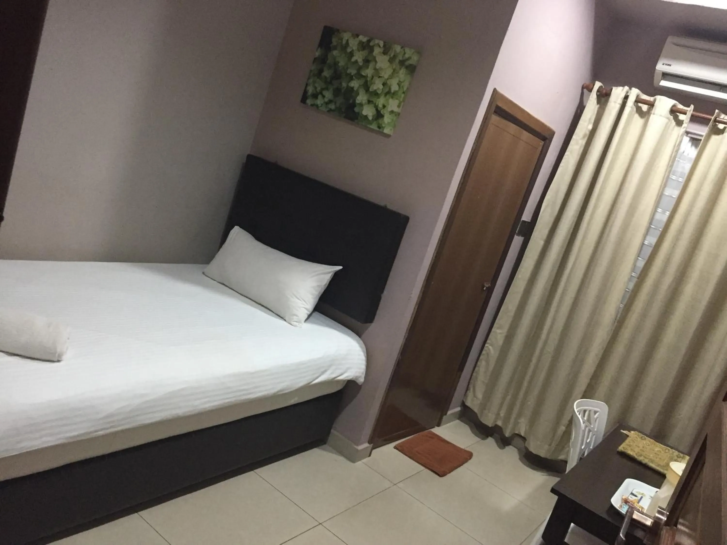 Single Room in HOTEL SHAFURA 1