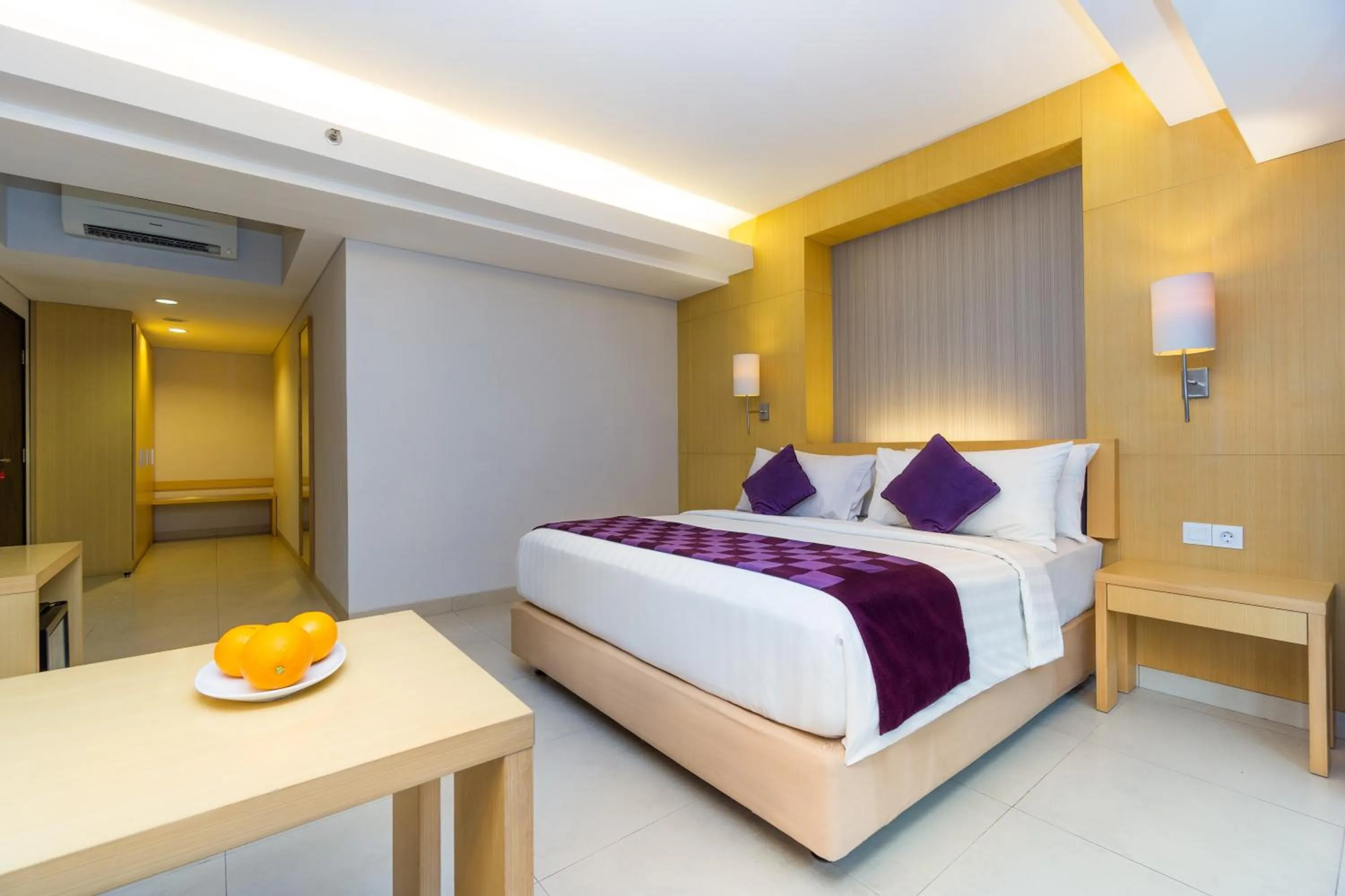 Executive Suite in Quest Hotel Kuta by ASTON