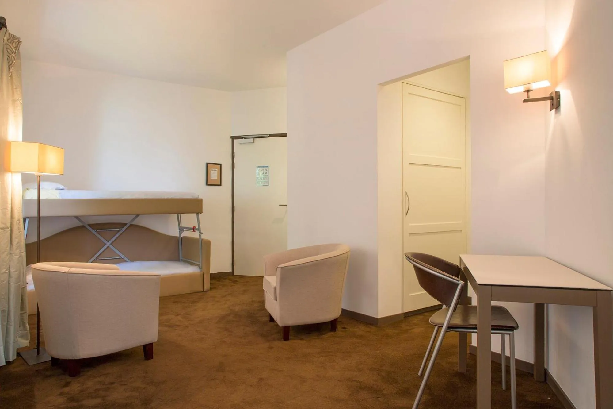 Superior Triple Room in Clos de Vallombreuse, The Originals Relais