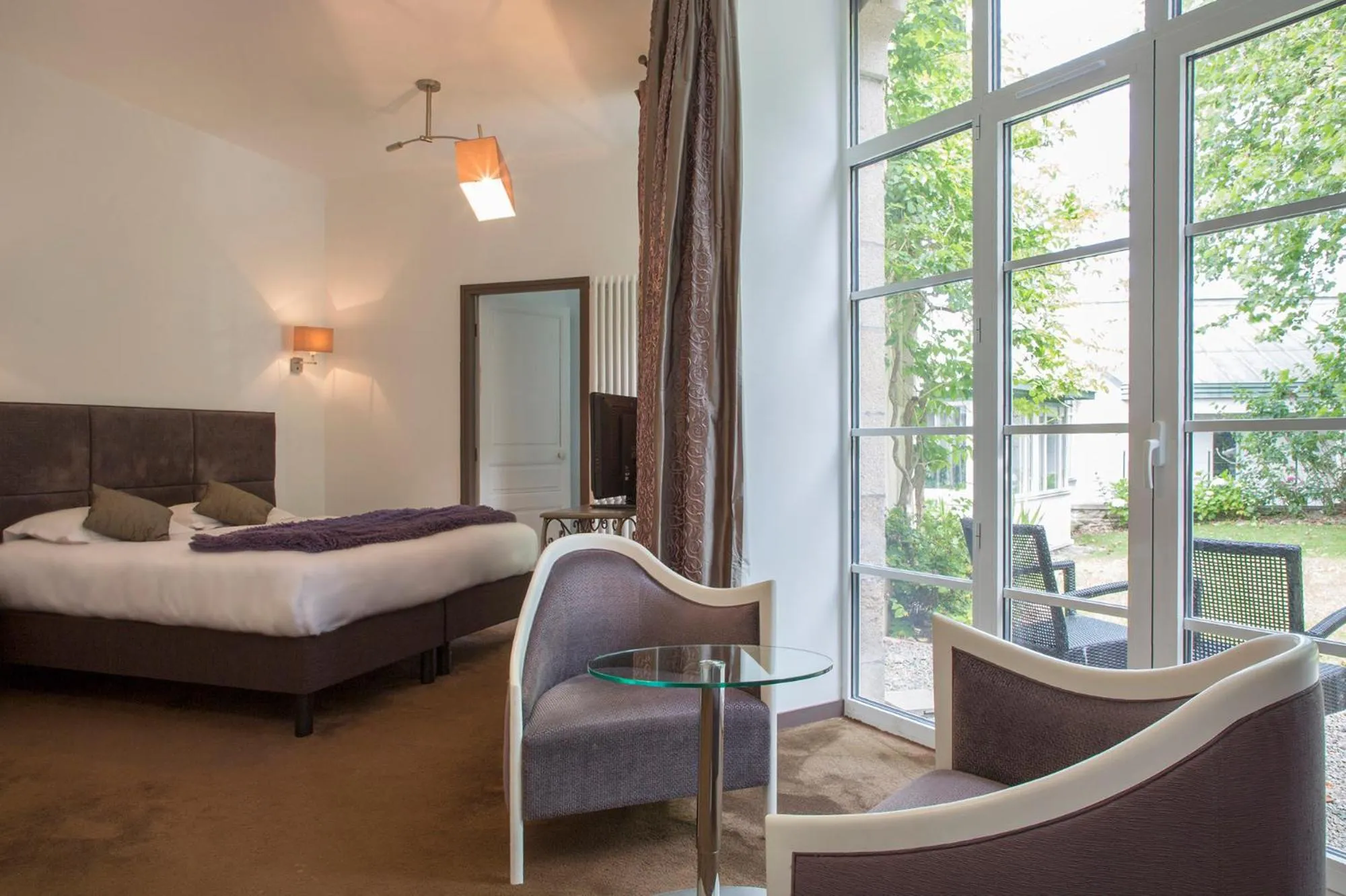 Superior Double Room in Clos de Vallombreuse, The Originals Relais