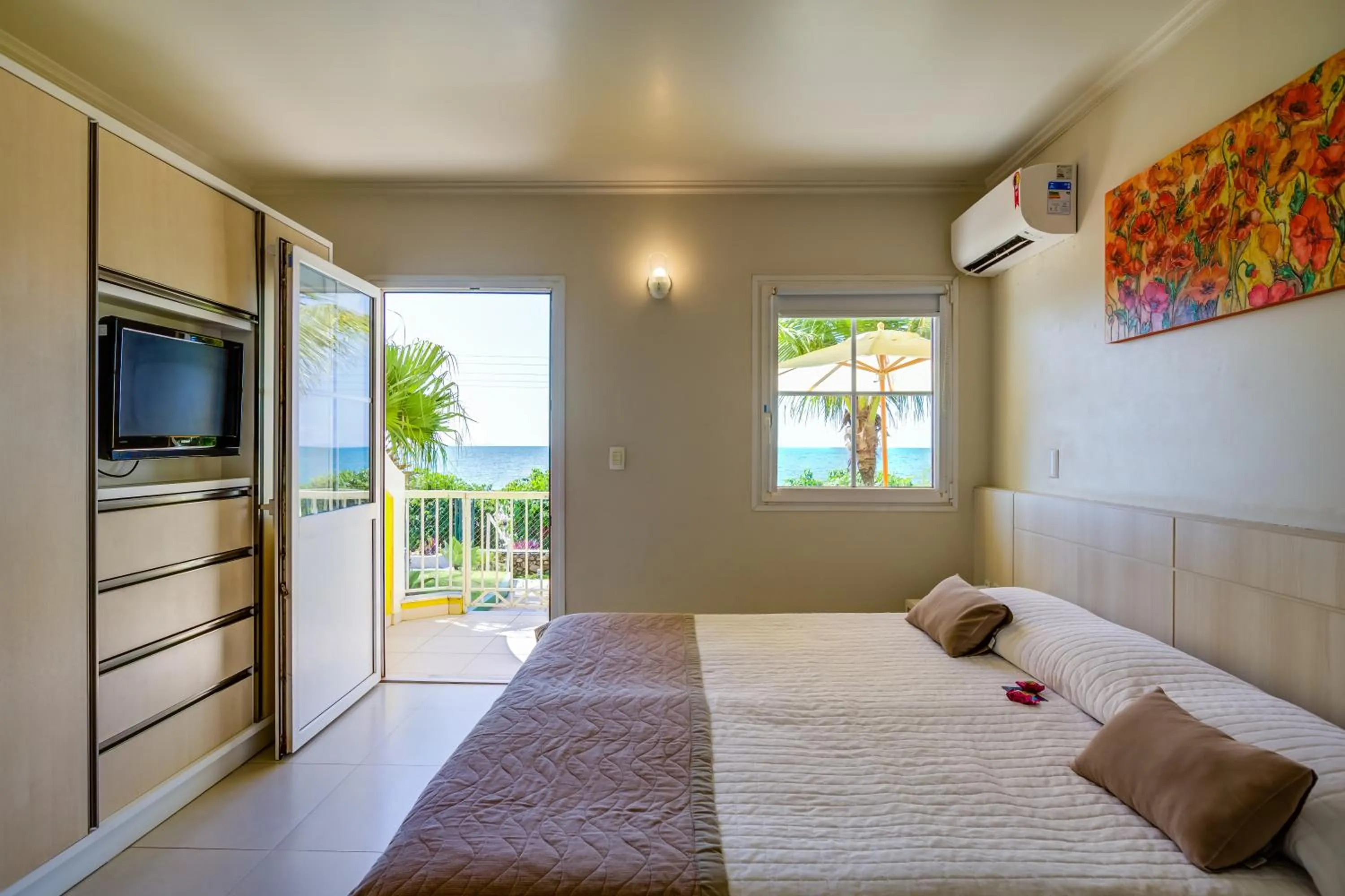 Apartment with Sea View and Balcony in Hotel Vila do Farol