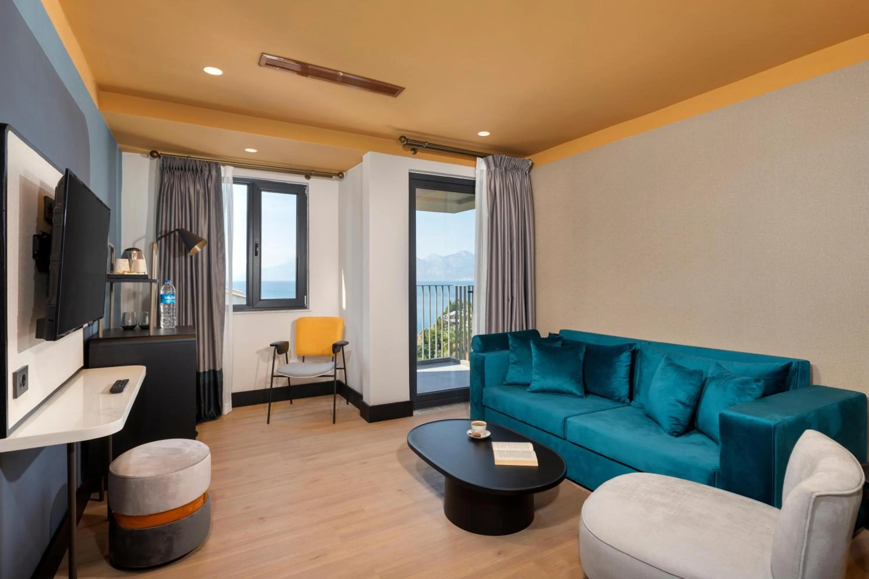Suite with Sea View in Sherwood Premio Hotel