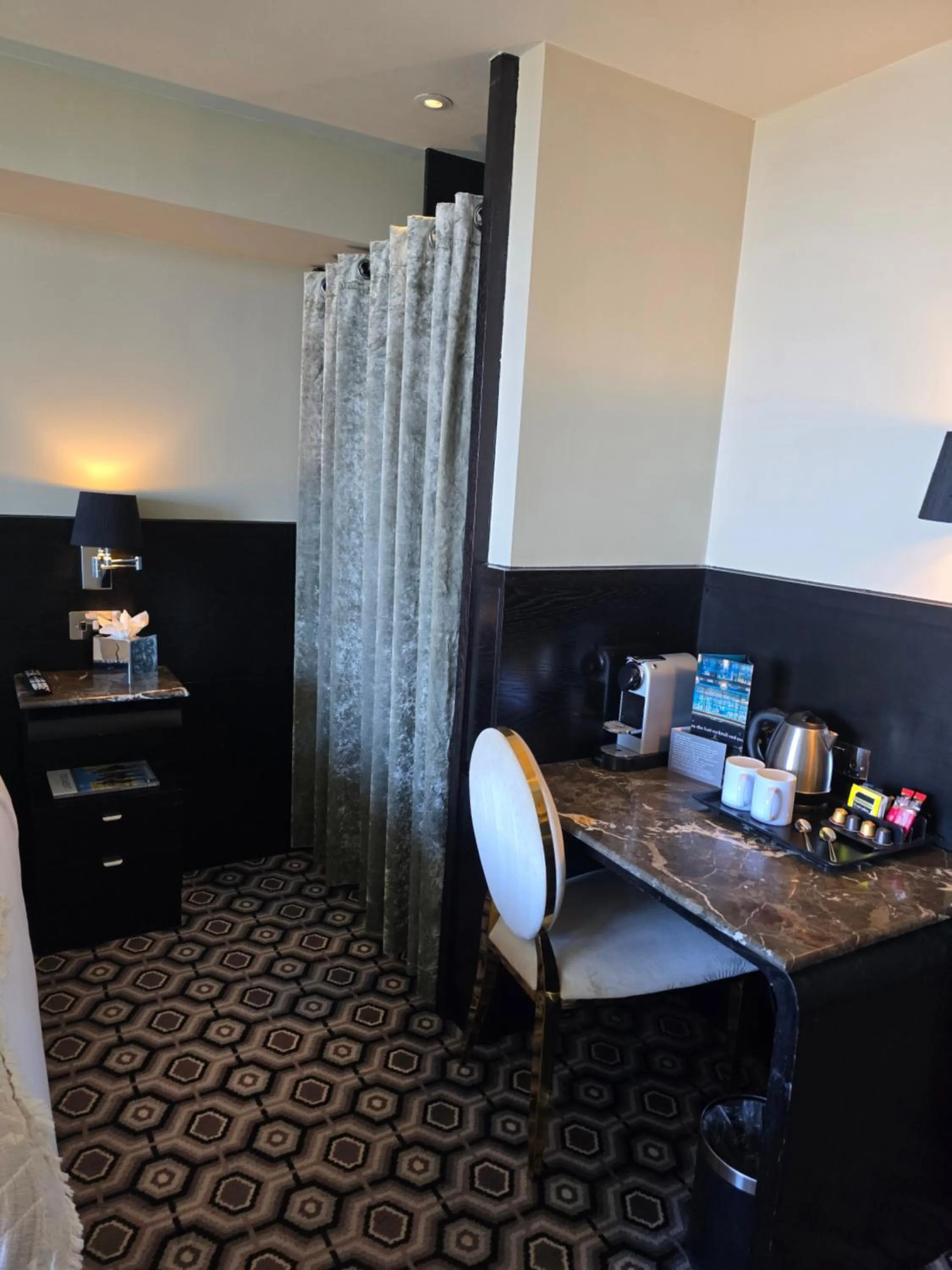 Superior King Room in The Vincent Hotel