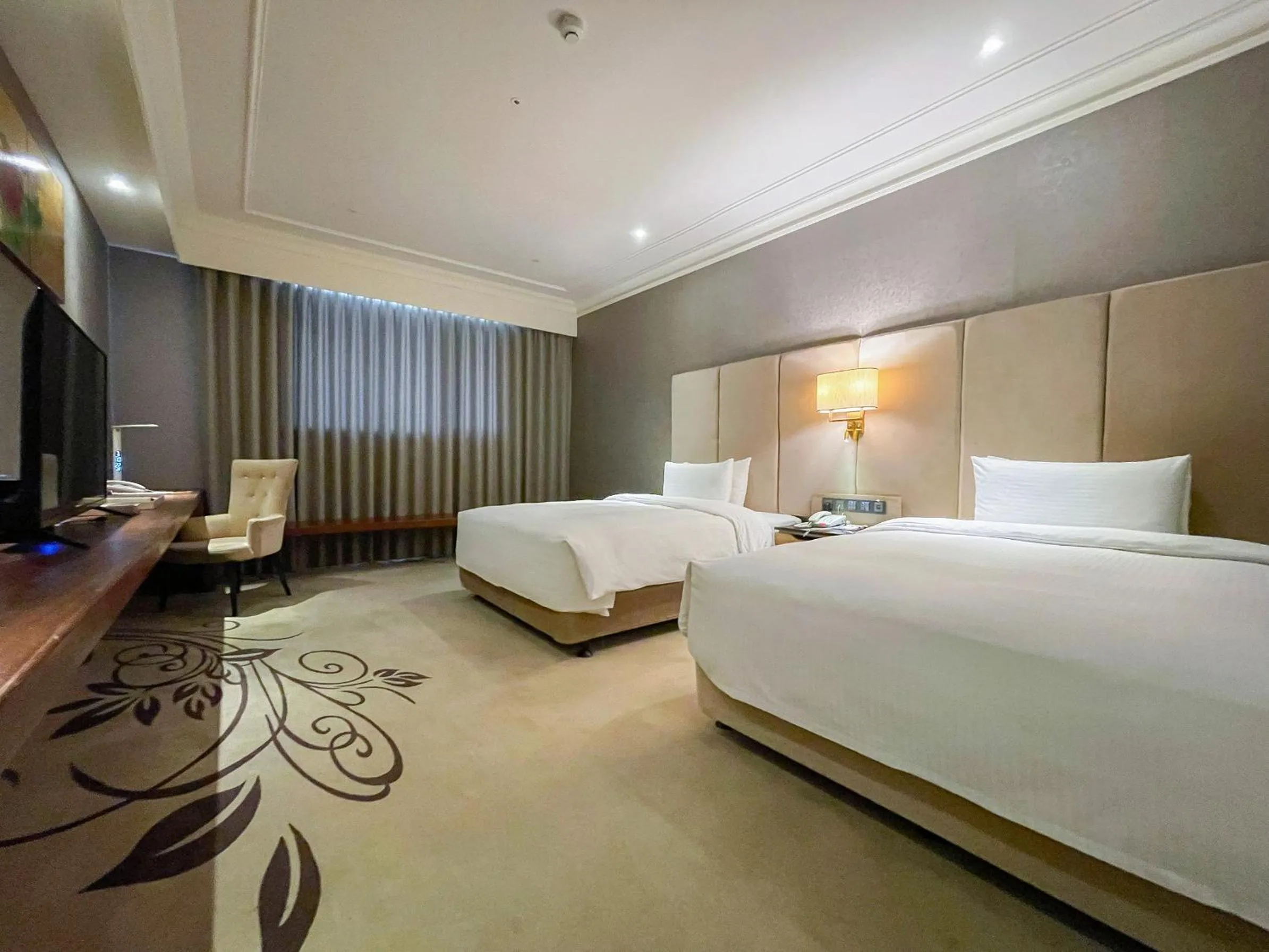 Standard Twin Room in CHECK inn Select Tainan Yongkang