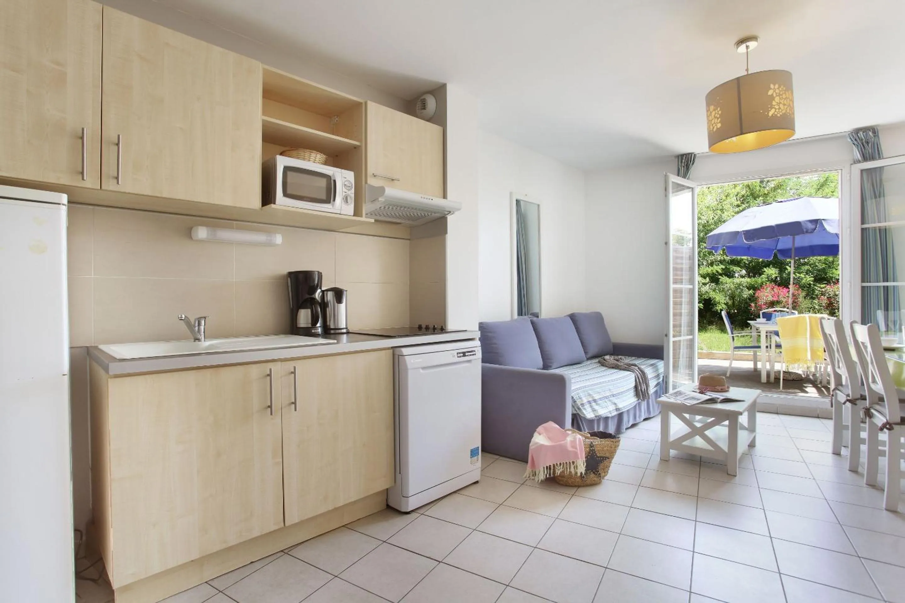 Apartment - Disability Access in Terres de France - Résidence de la Cabre d'Or