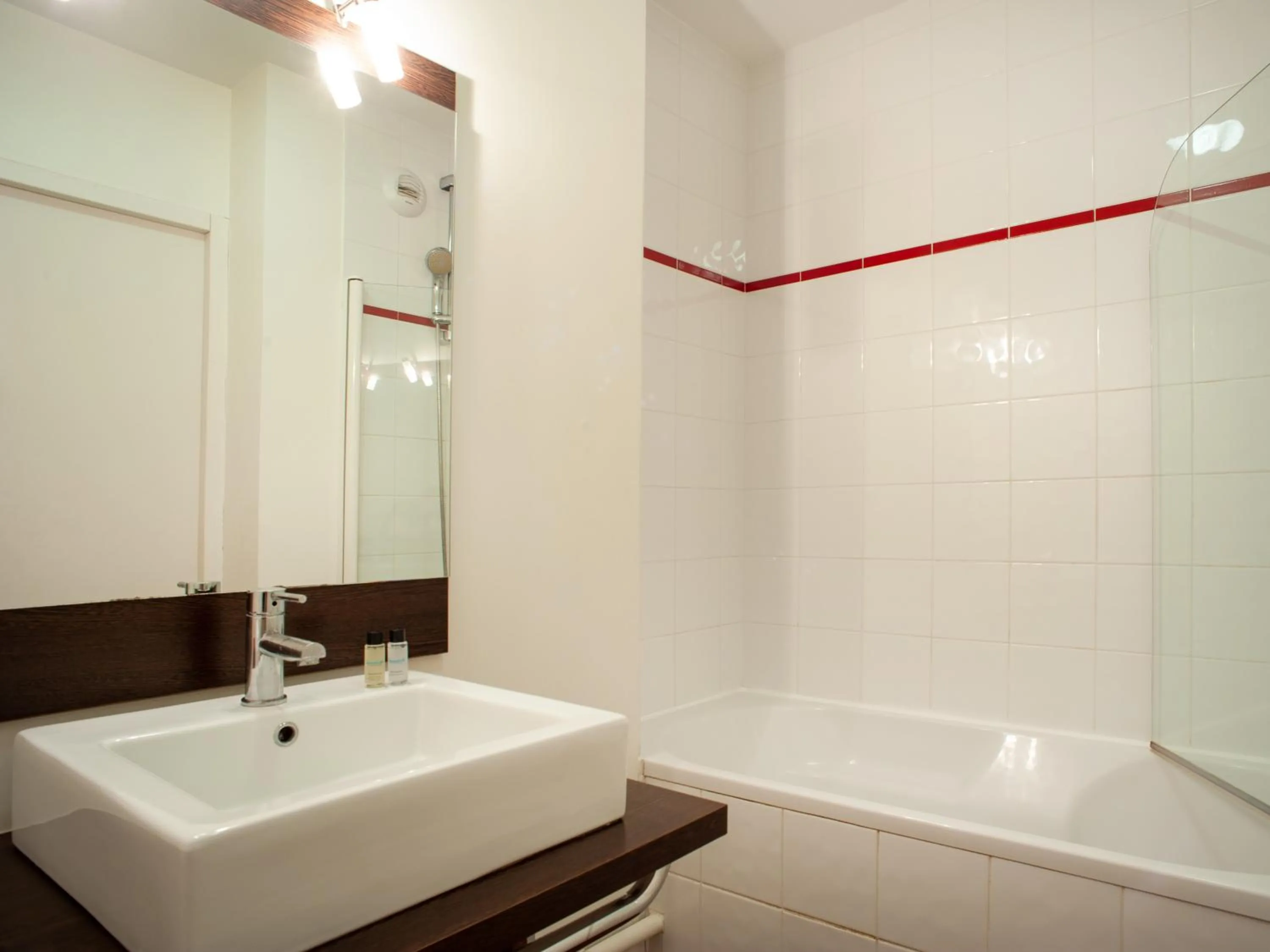 One-Bedroom Apartment (4 Adults) in Résidence Vacancéole - Duguesclin